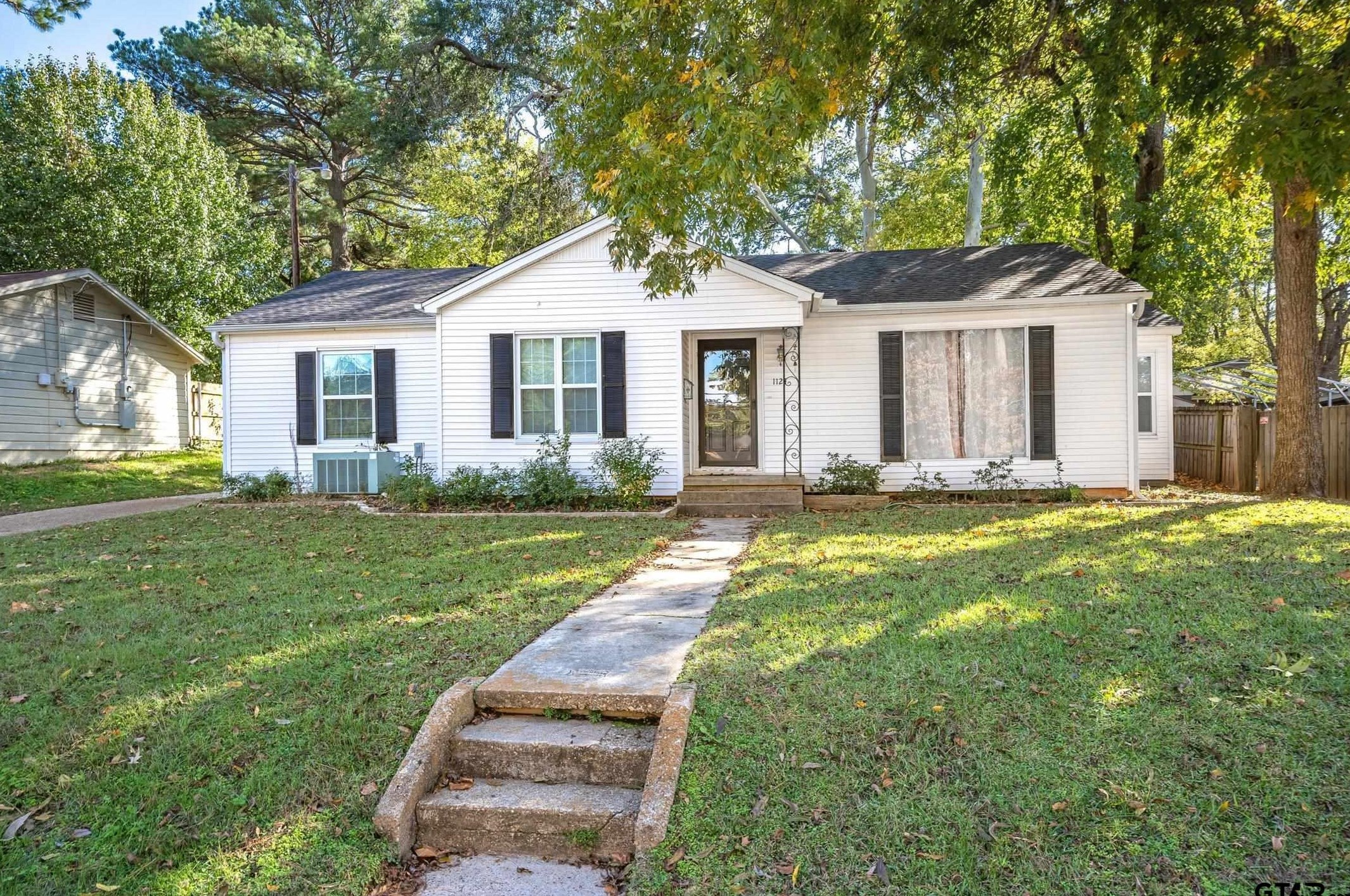 1124 Dogwood St, Tyler, TX 75701-5235