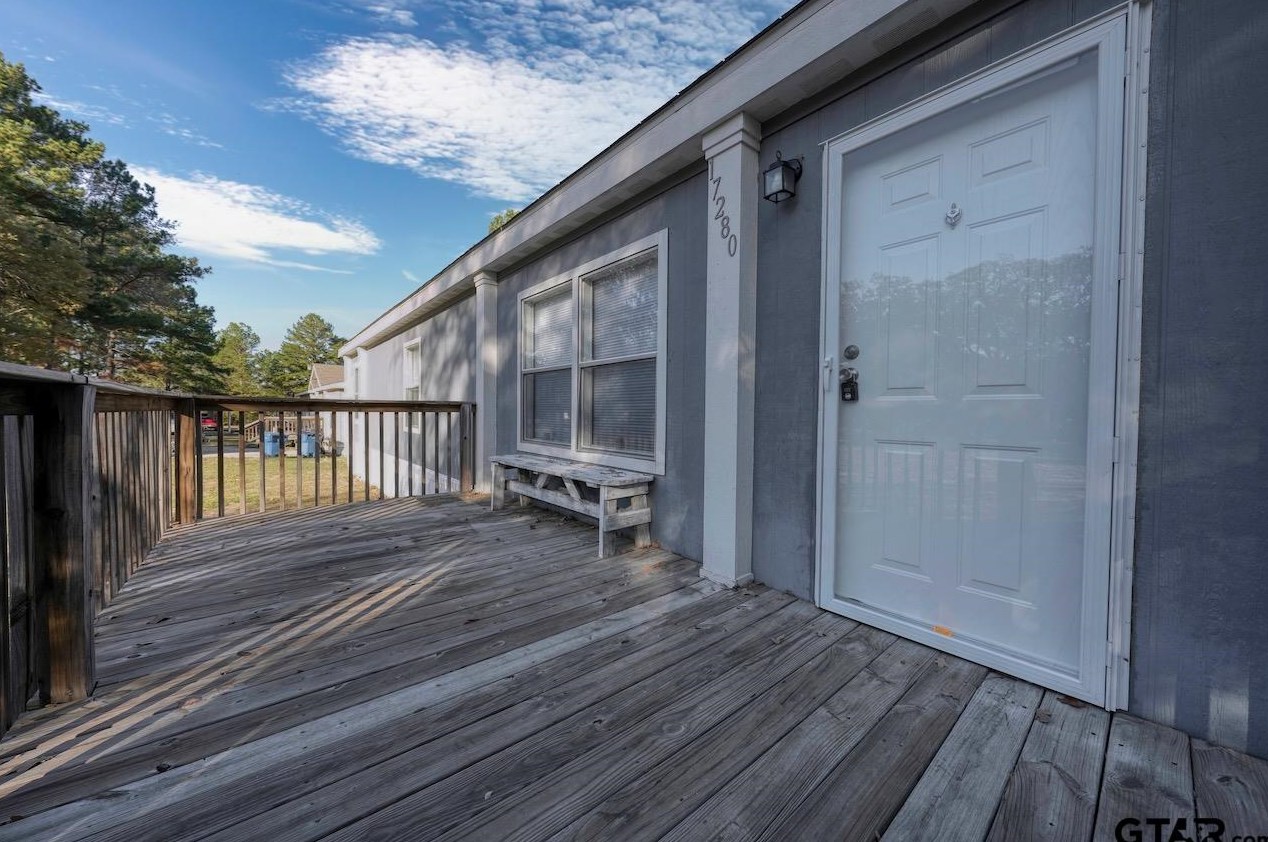 17280 Aspenwood, Hide A Way TX  75771-4814 exterior