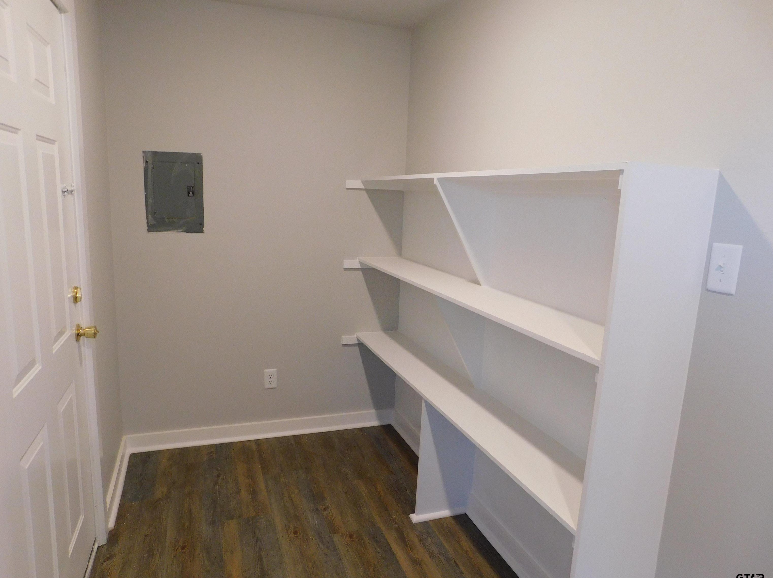 184 N Impala Rd, Gilmer, TX 75644