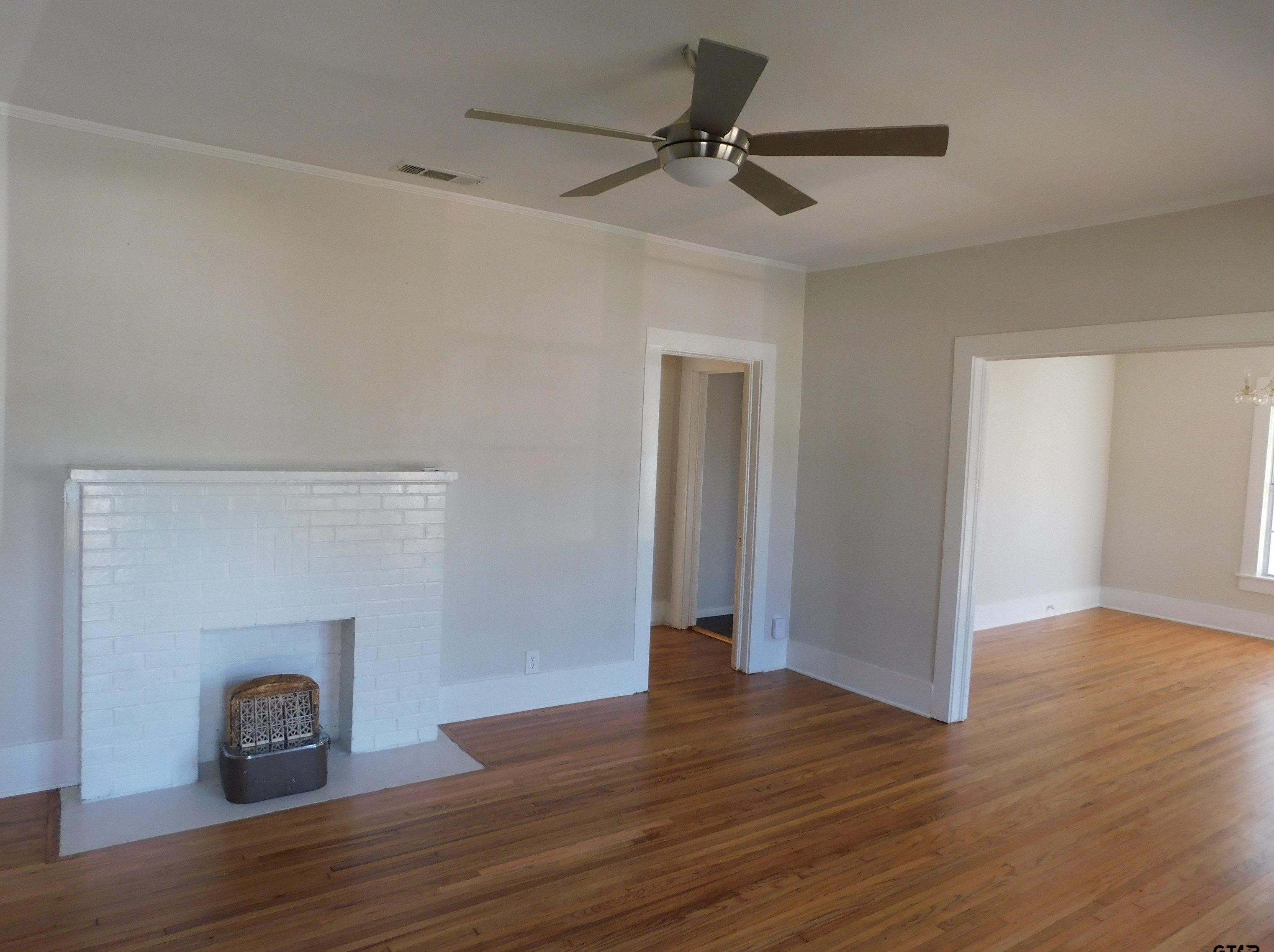 301 W Mcdonald St, West Mineola, TX 75773