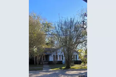 716 Sycamore, Mineola, TX 75773 - Photo 1