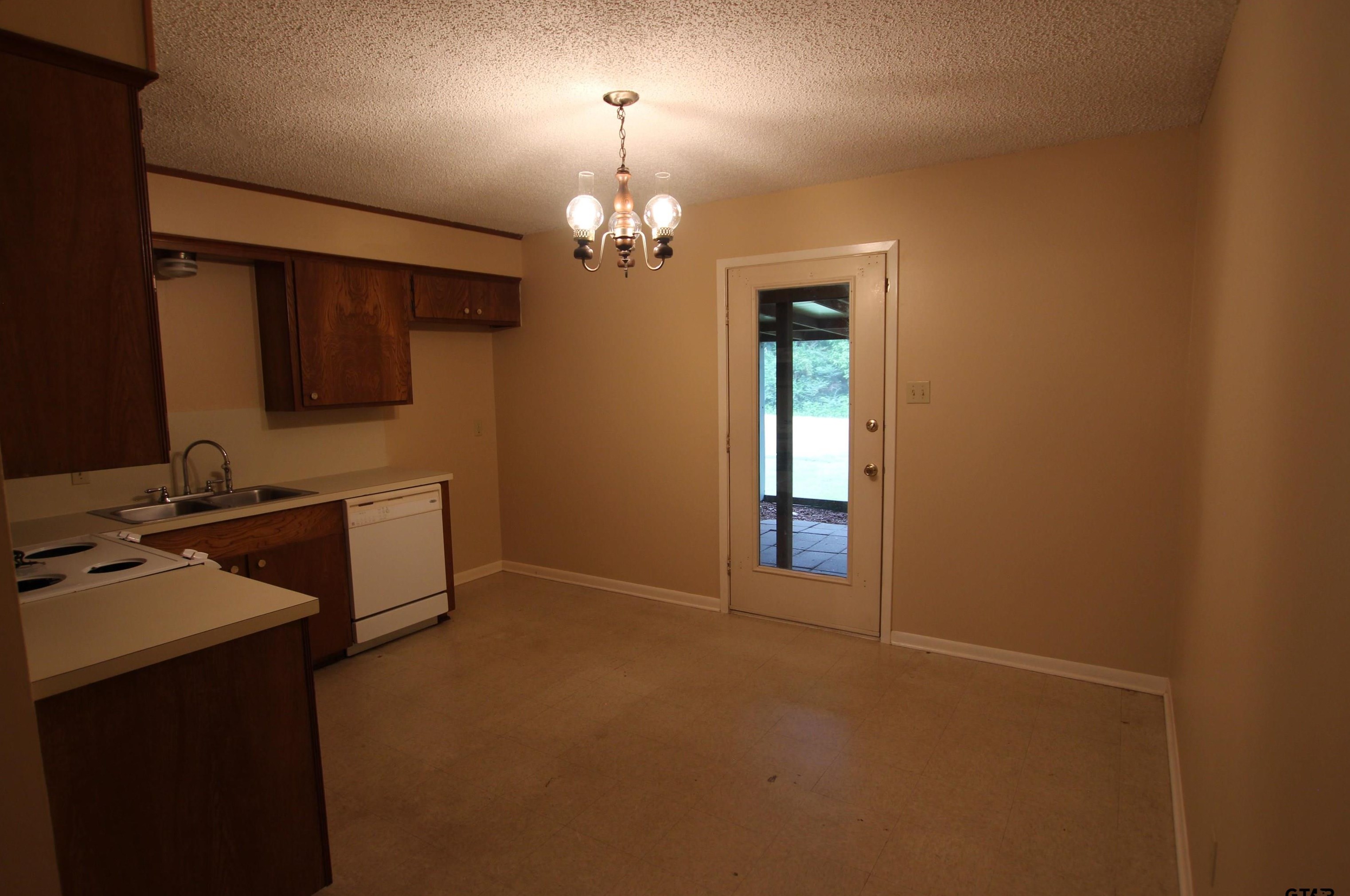 12382 Cimmarron, Tyler, TX 75709
