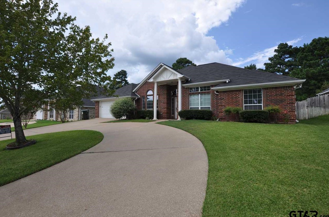 2092 Rana Park, Flint, TX 75762