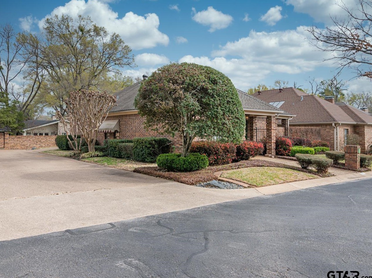 521 Buckingham Pl, Tyler, TX 75701-7723