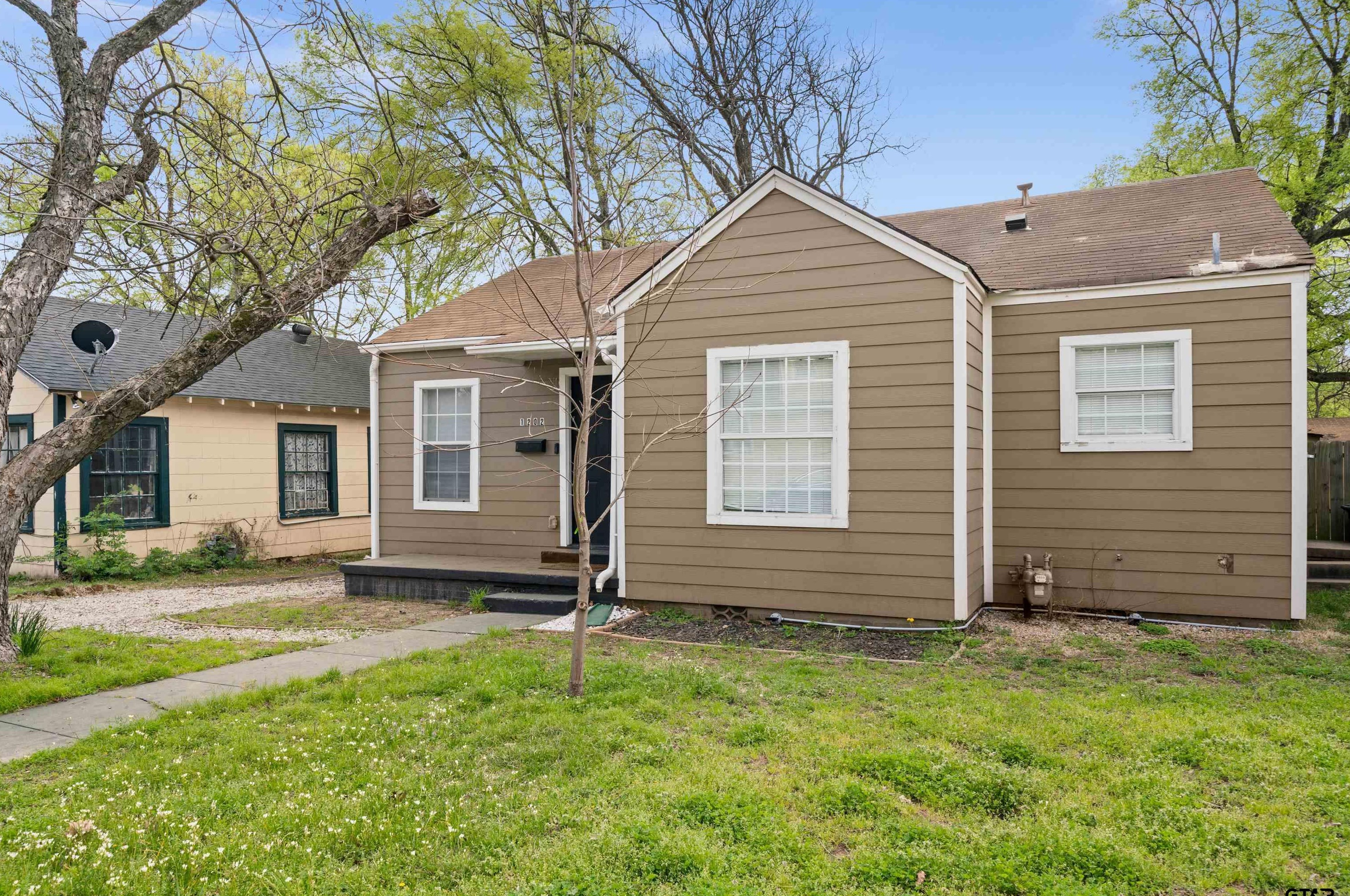 1202 4th St, Tyler, TX 75701-3826