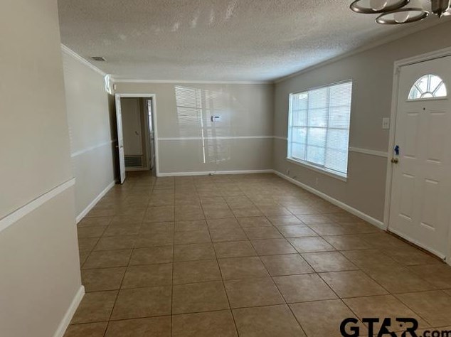 3026 Brentwood Dr, Tyler, TX 75701