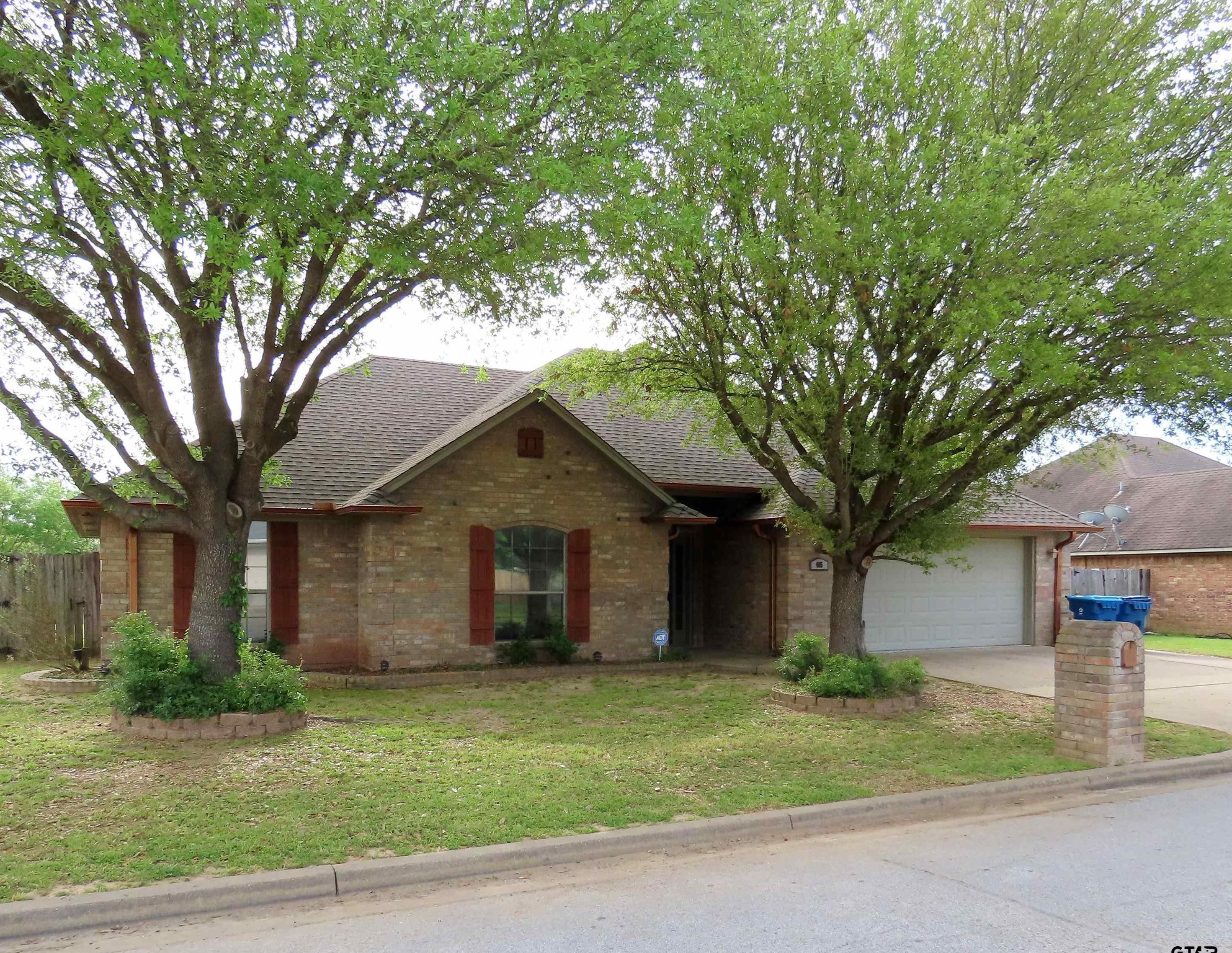 405 Amanda Ct, Whitehouse, TX 75791