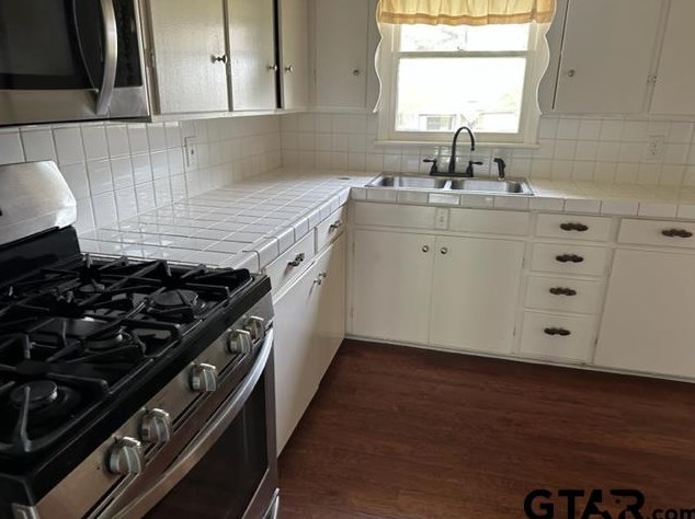 2720 Anita Ln, Tyler TX  75701-7413 exterior