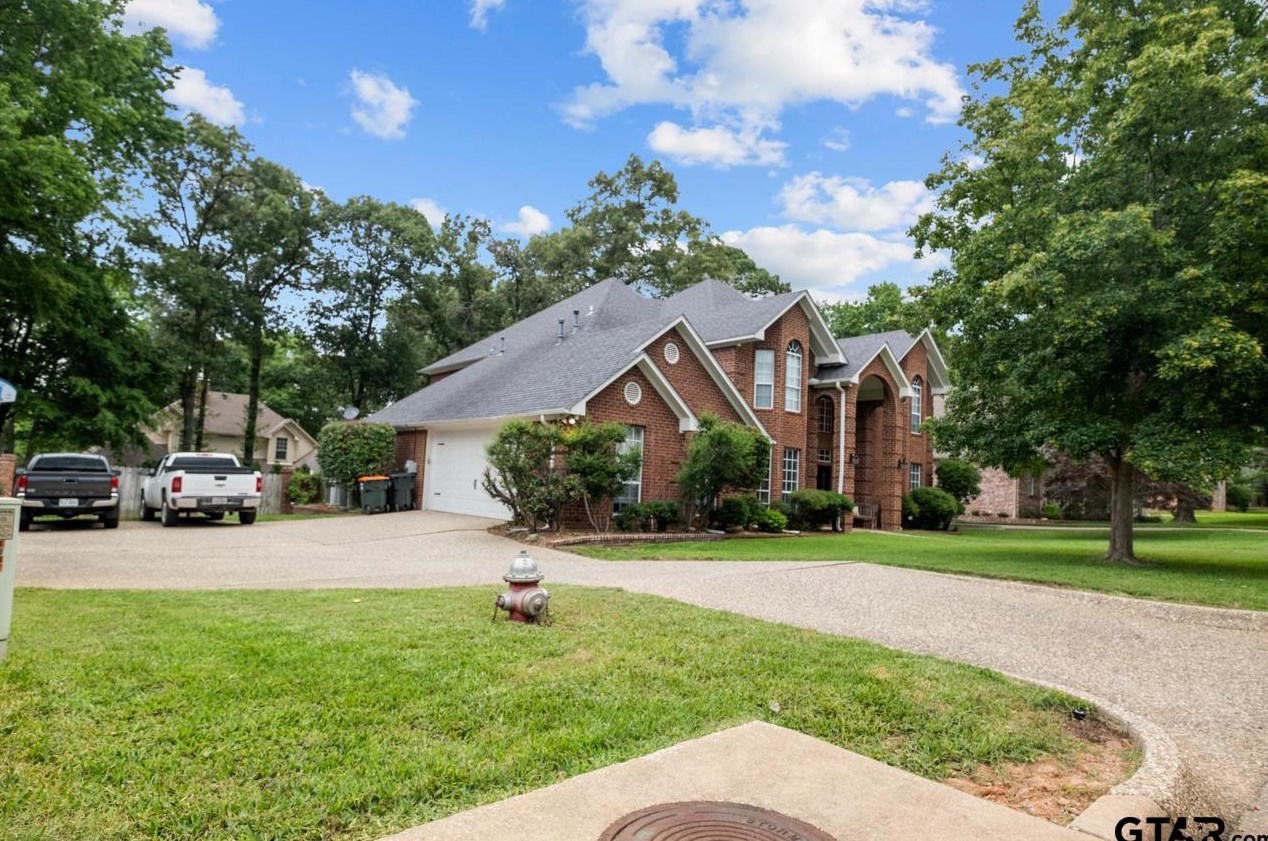 4831 Hallye Ln, Tyler, TX 75703-3125