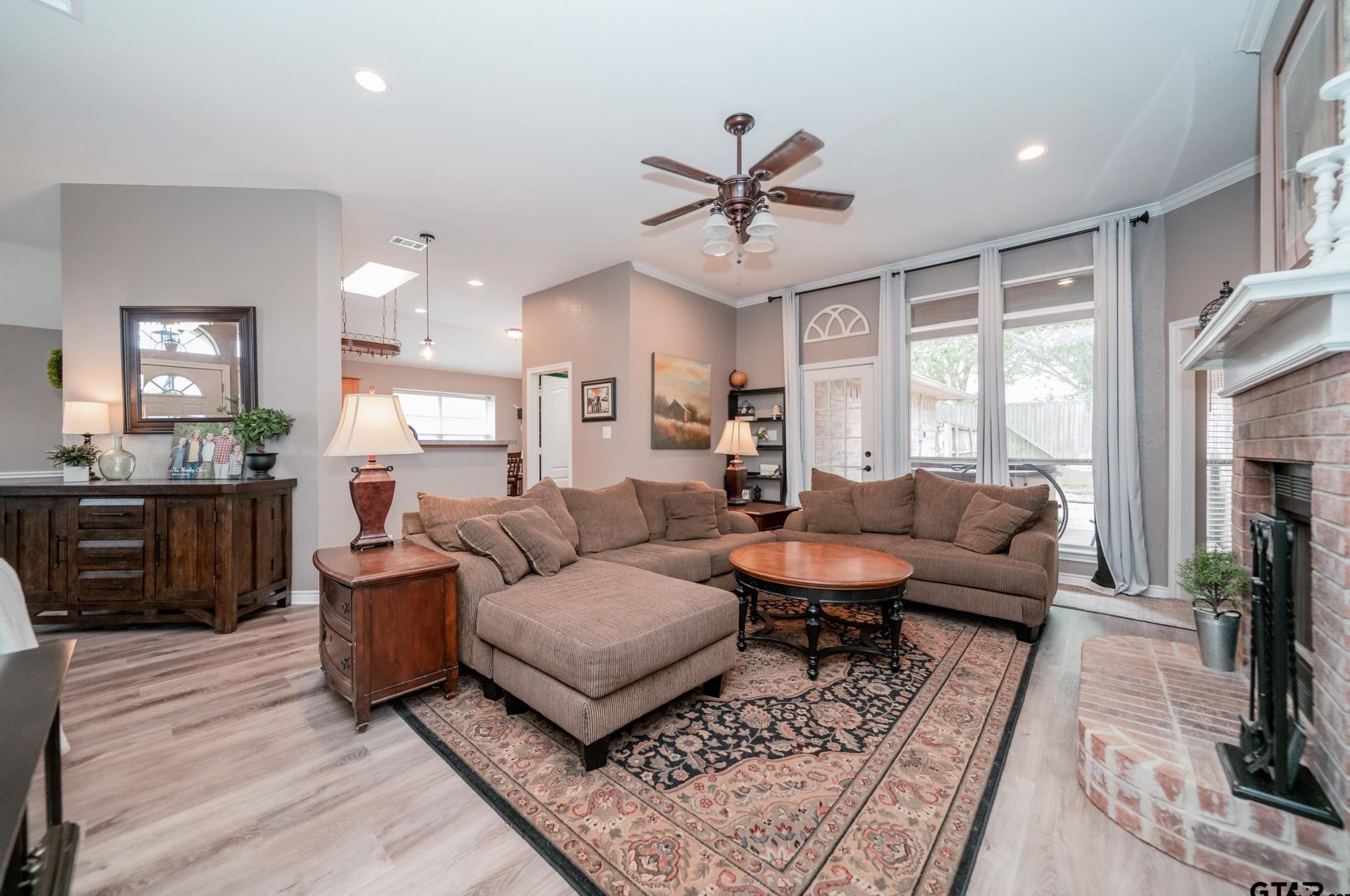 204 Amanda Ct, Whitehouse, TX 75791