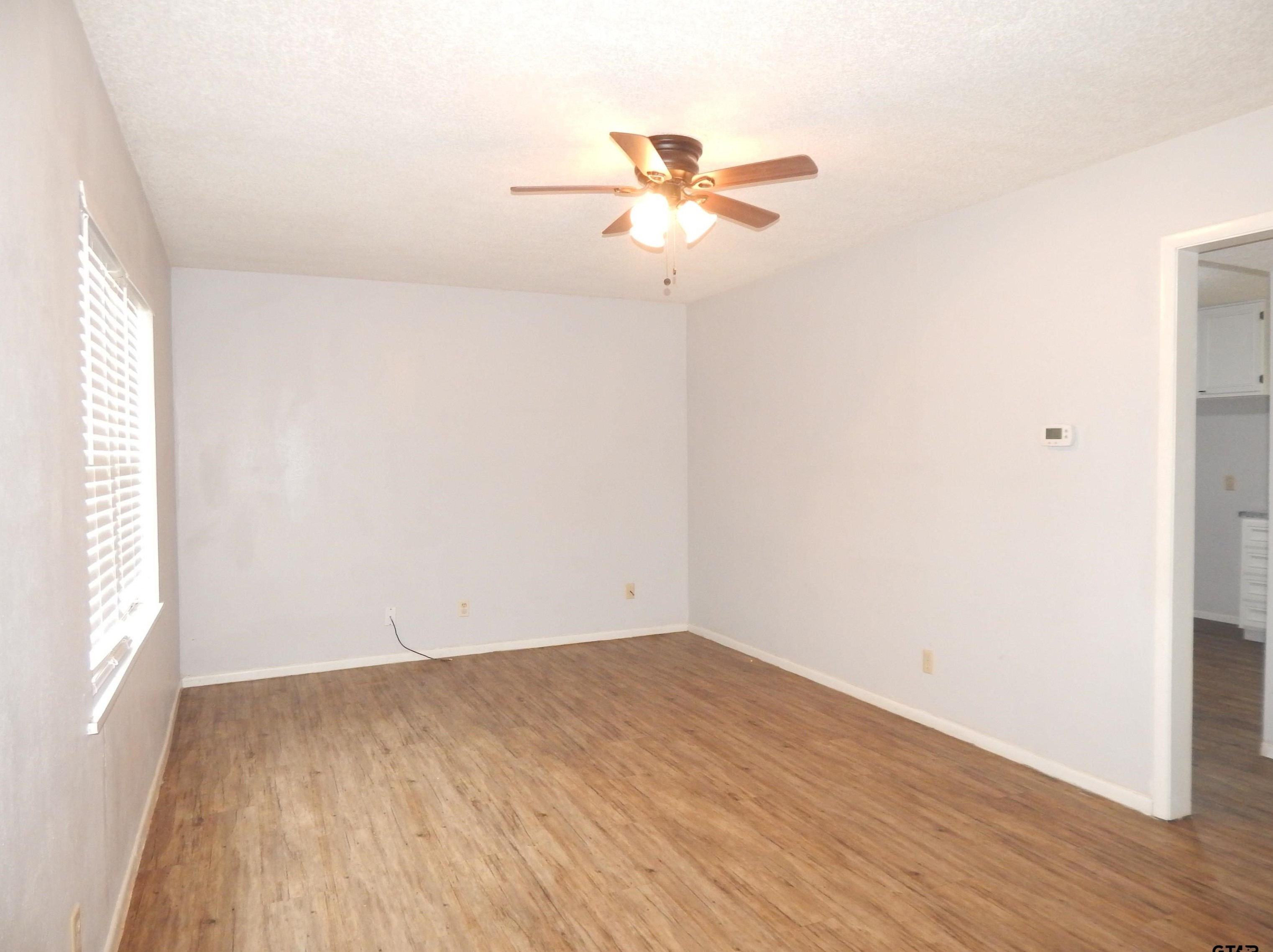 2740 Donnybrook Ave, Tyler TX  75701-7017 exterior