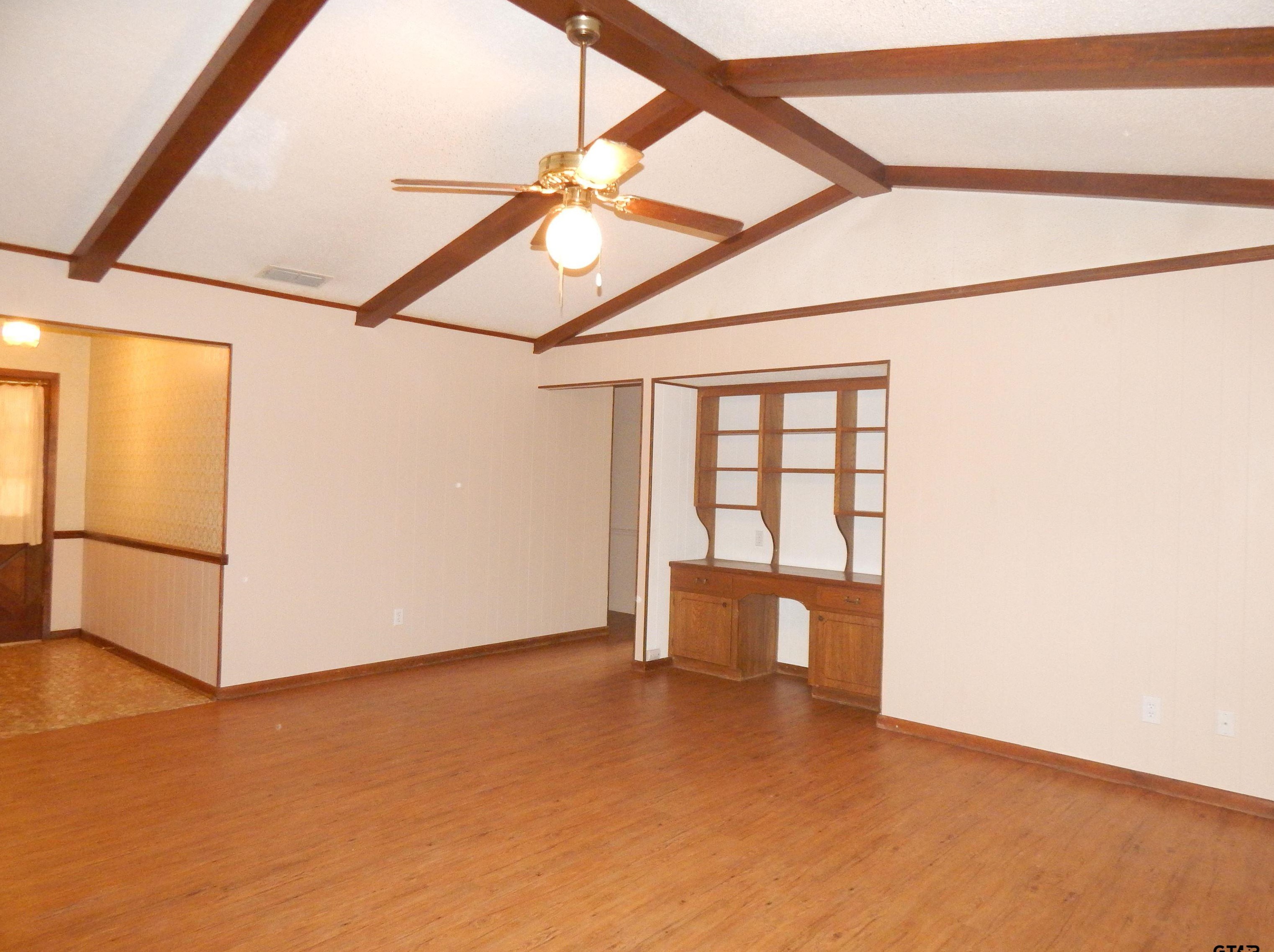923 8th St, Tyler TX  75701-4406 exterior