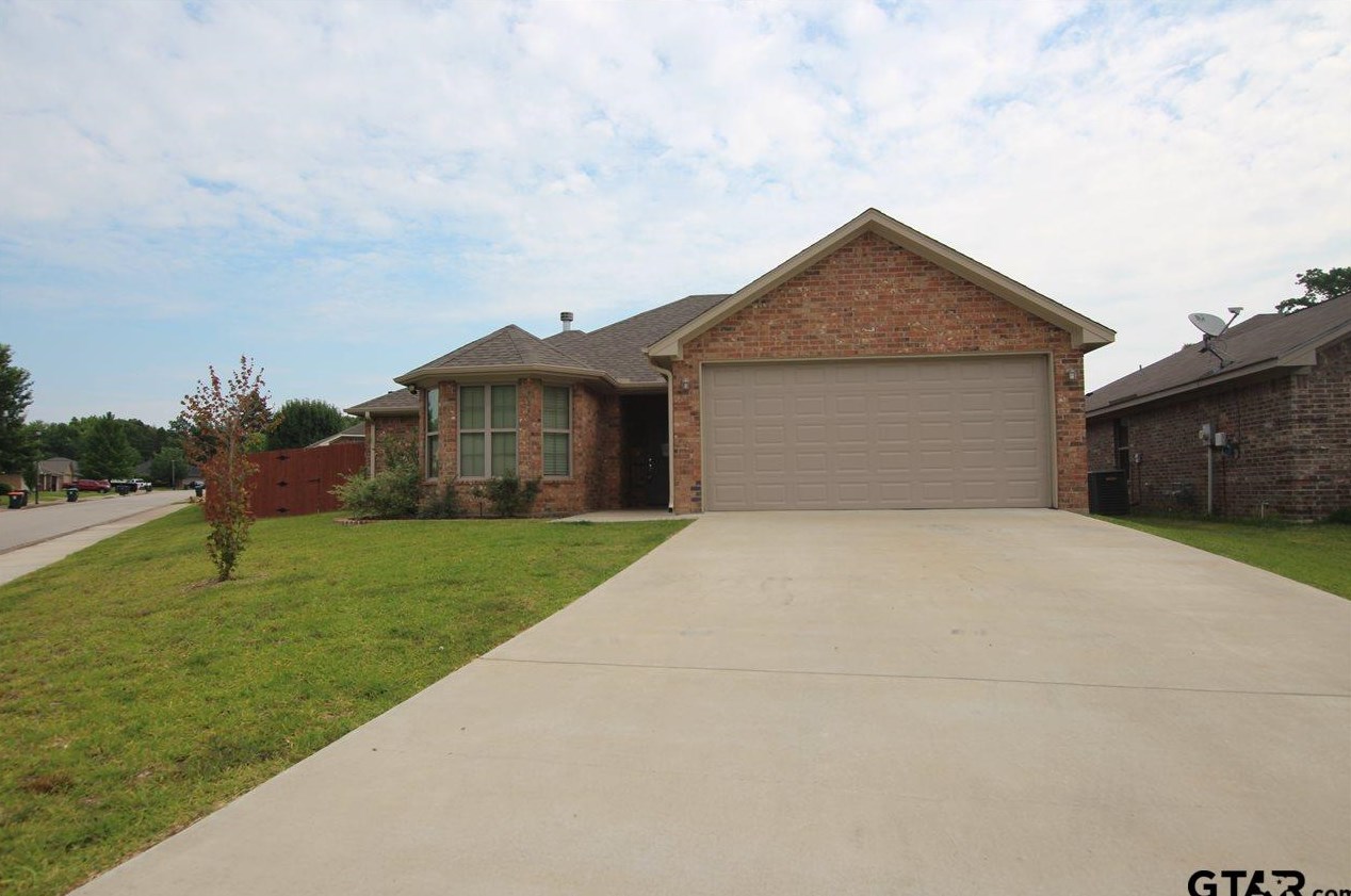 5931 Grace Ave, Tyler, TX 75707