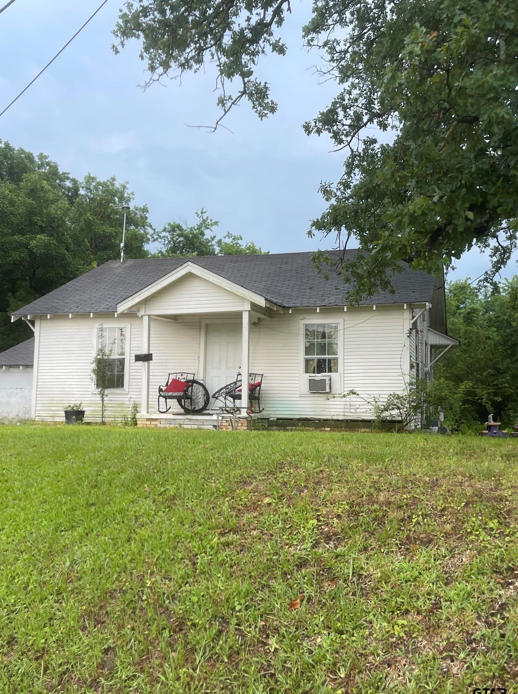 2104 Garden Valley Rd, Tyler, TX 75702-4941