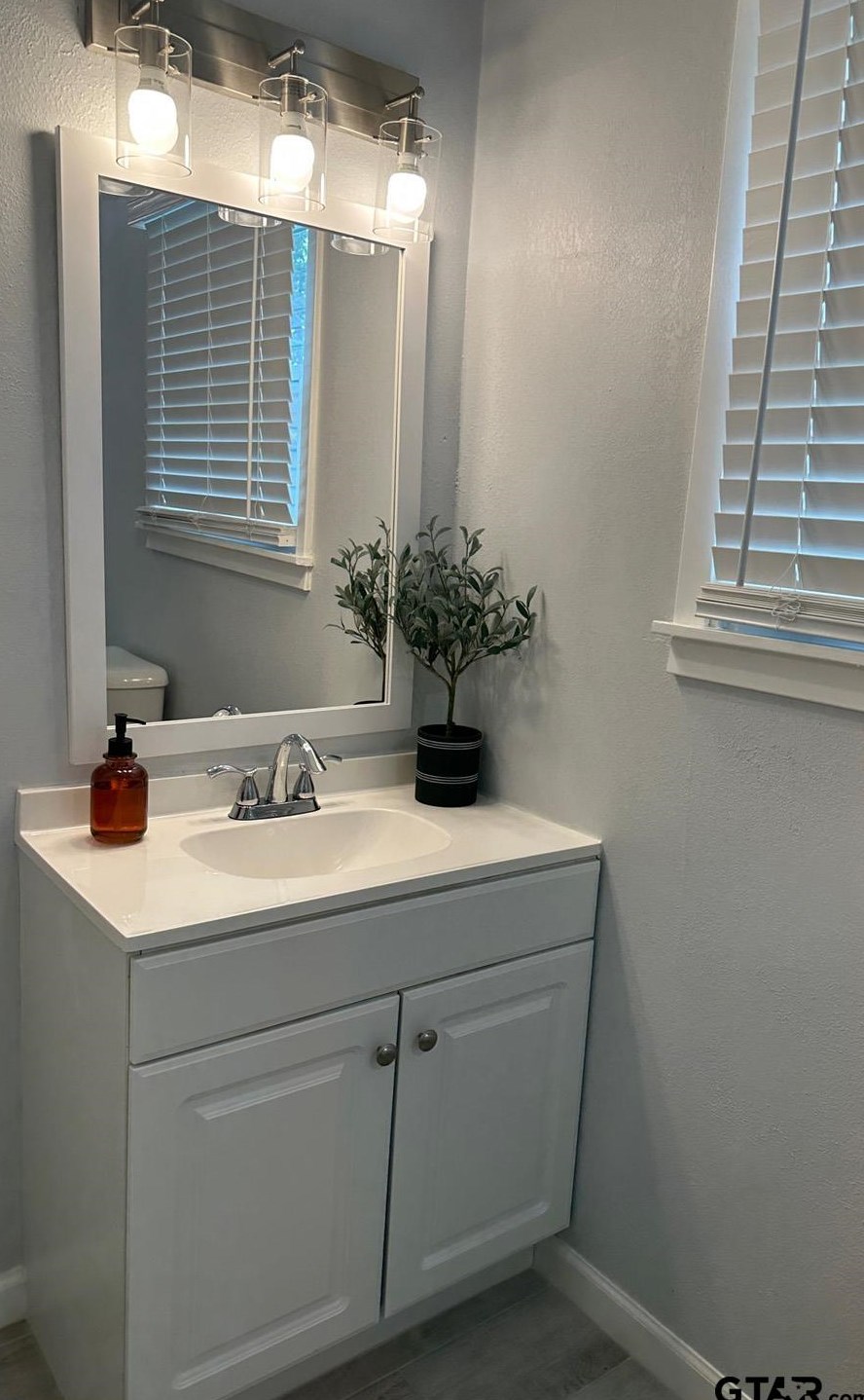 2714 Anita Ln, Tyler TX 75701-7413 exterior