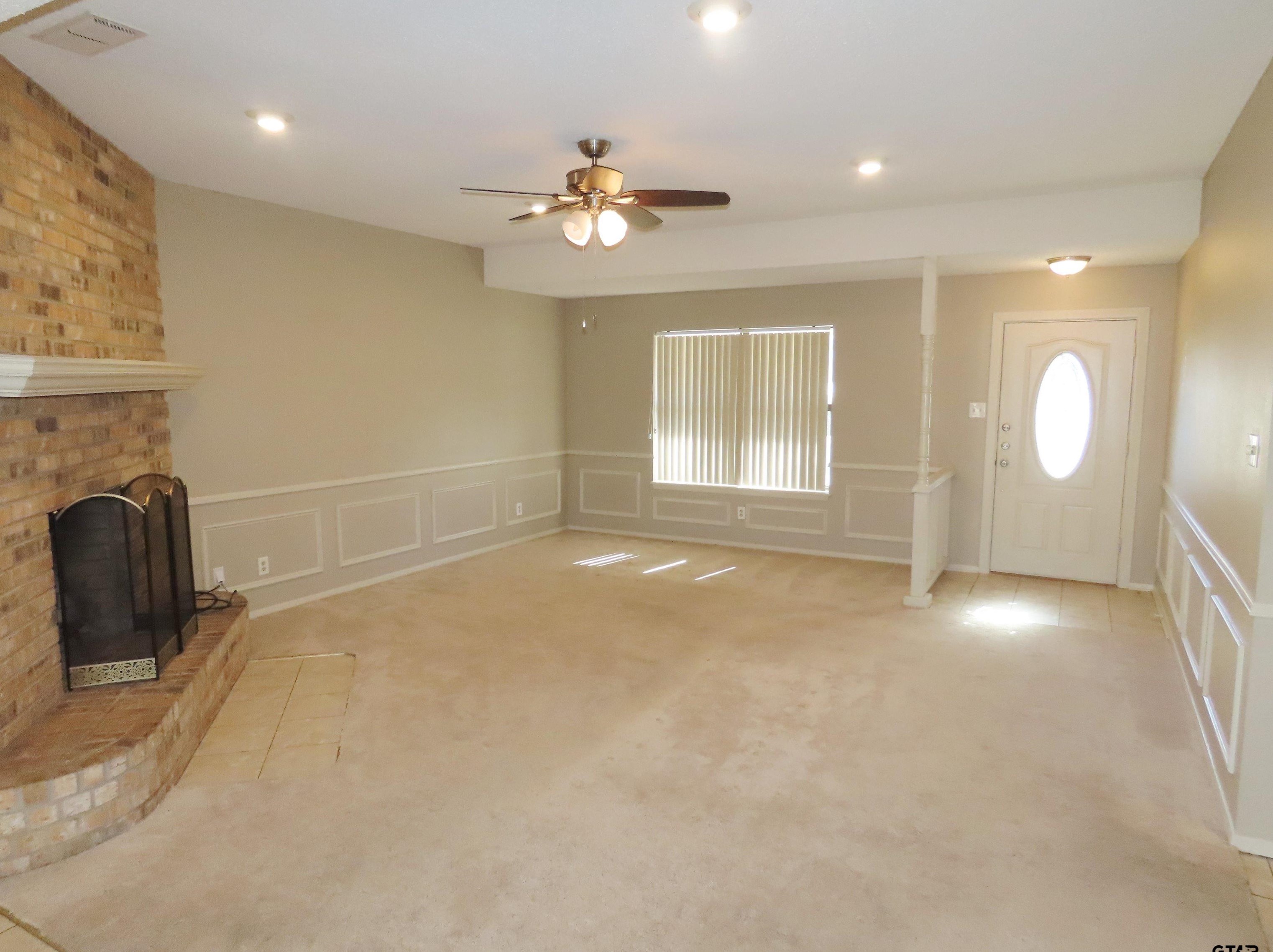204 Windridge Dr, Whitehouse, TX 75791