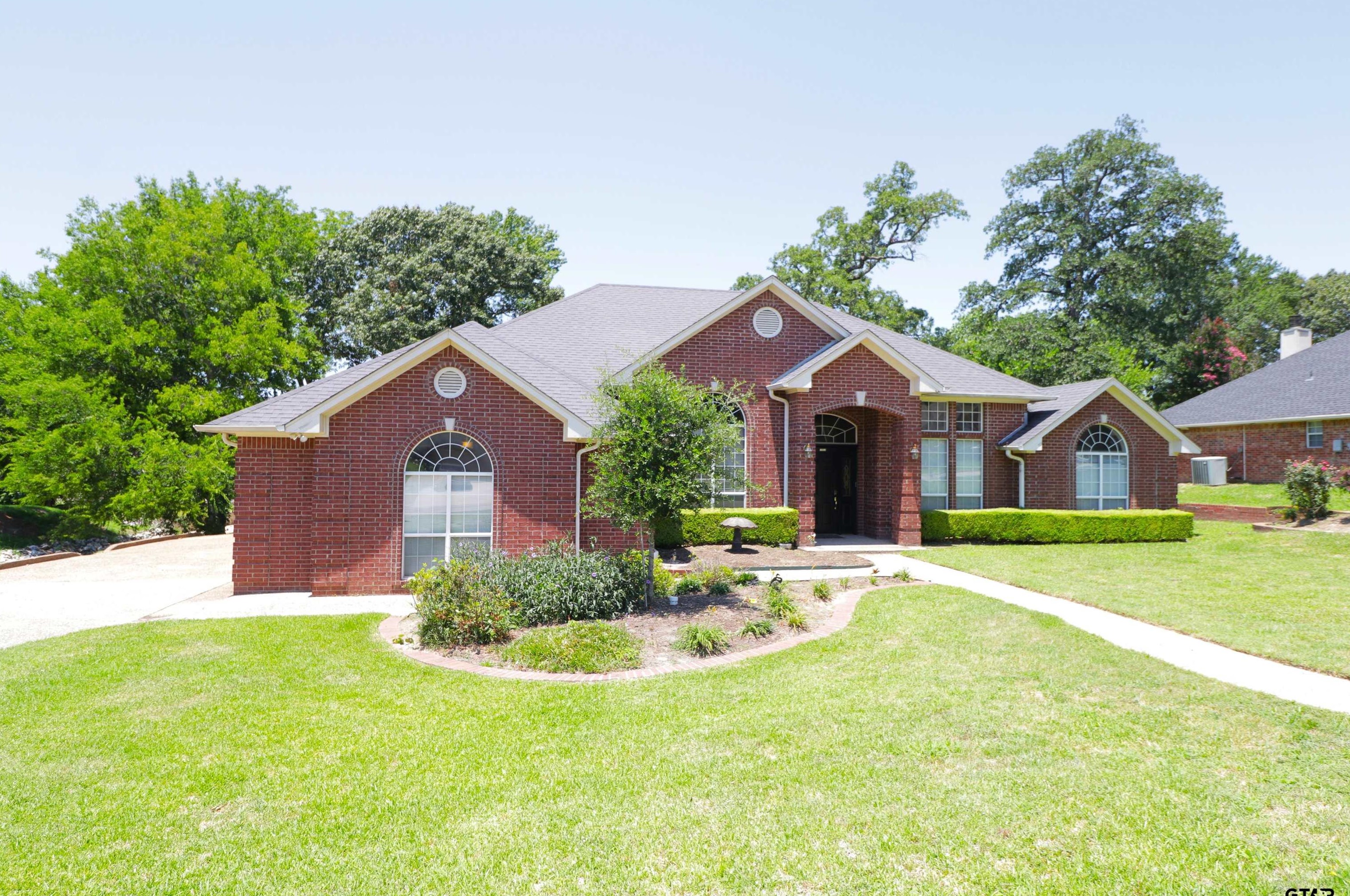 3827 Scenic Dr, Tyler, TX 75709-5403