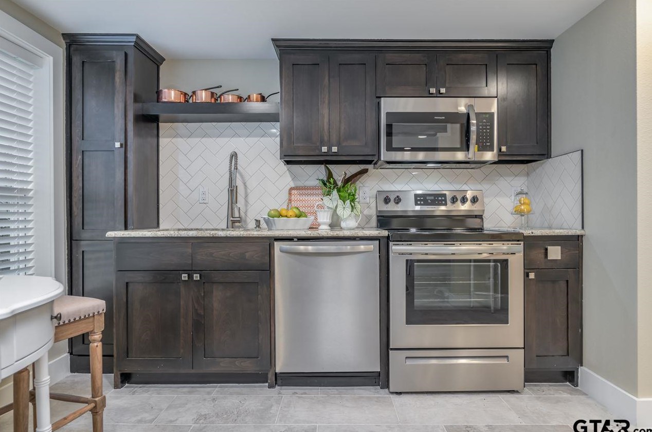 321 S Bois D Arc Ave - 06, Tyler, TX 75702
