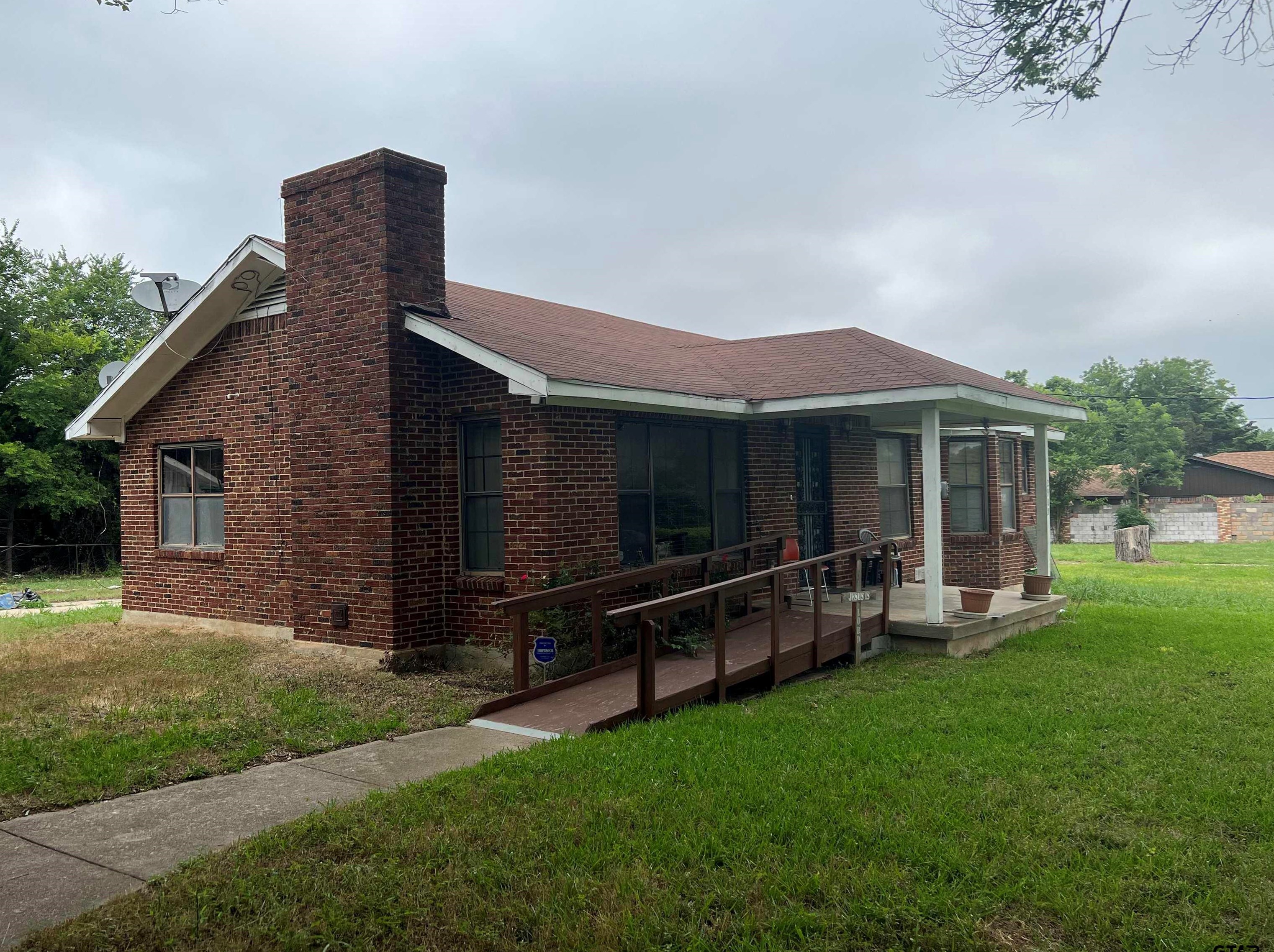 2905 Wilhurt Ave, Dallas, TX 75216-6628