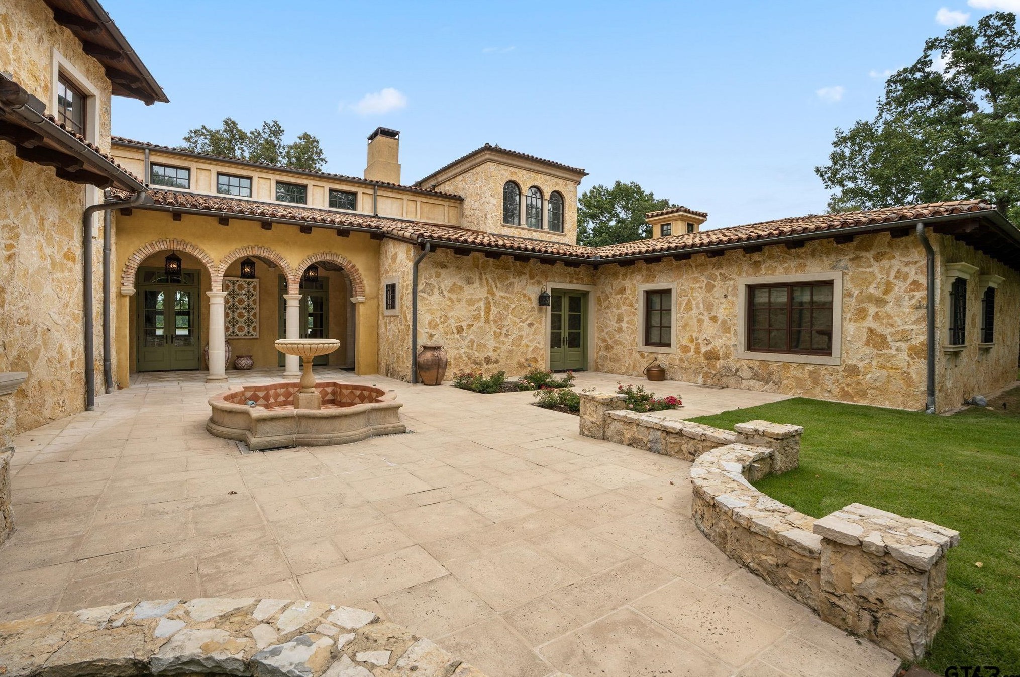 4573 Cascades Shoreline Dr, Tyler, TX 75709-8902
