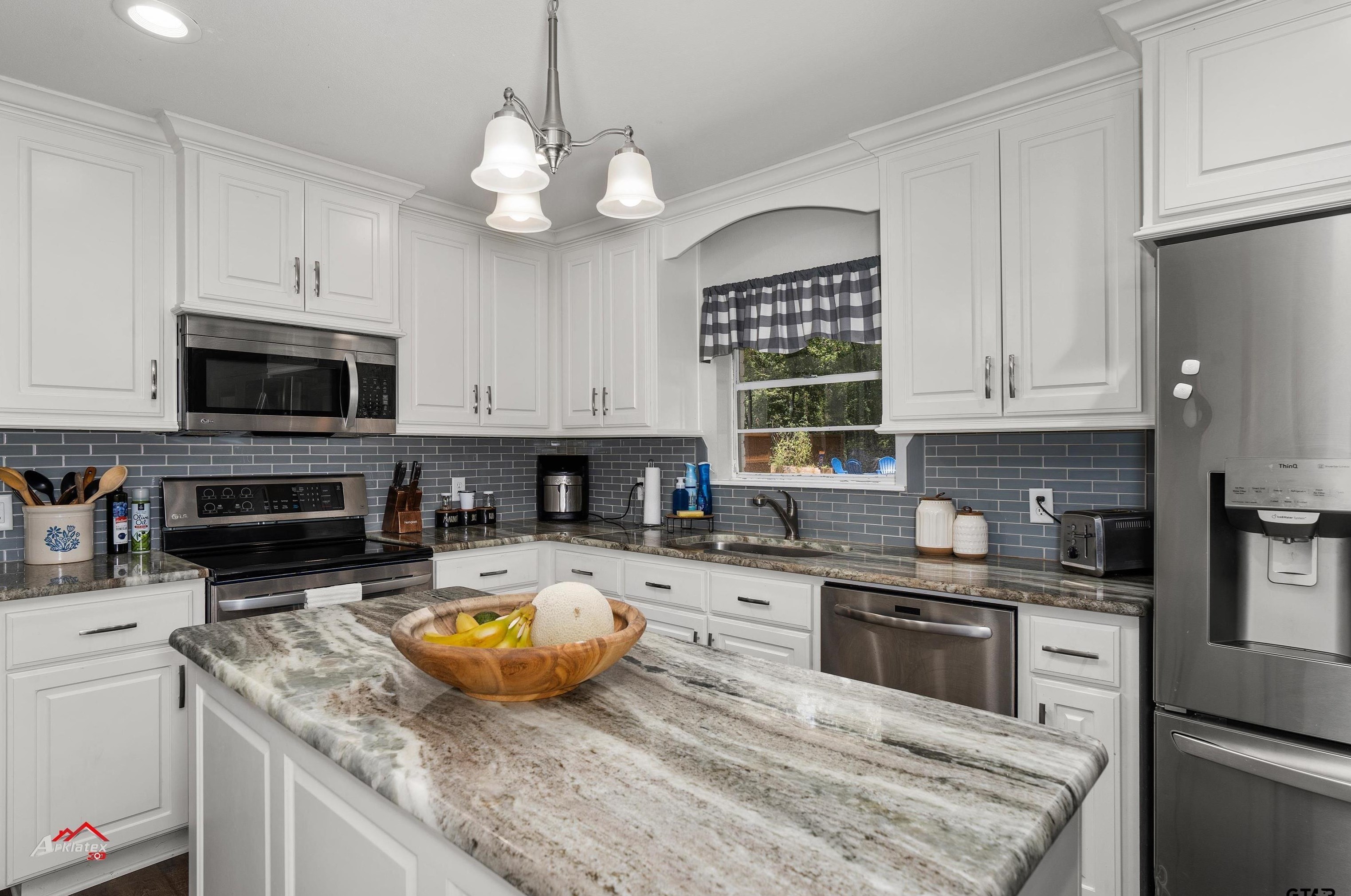 302 Fenton Rd, Longview TX 75604-1123 exterior