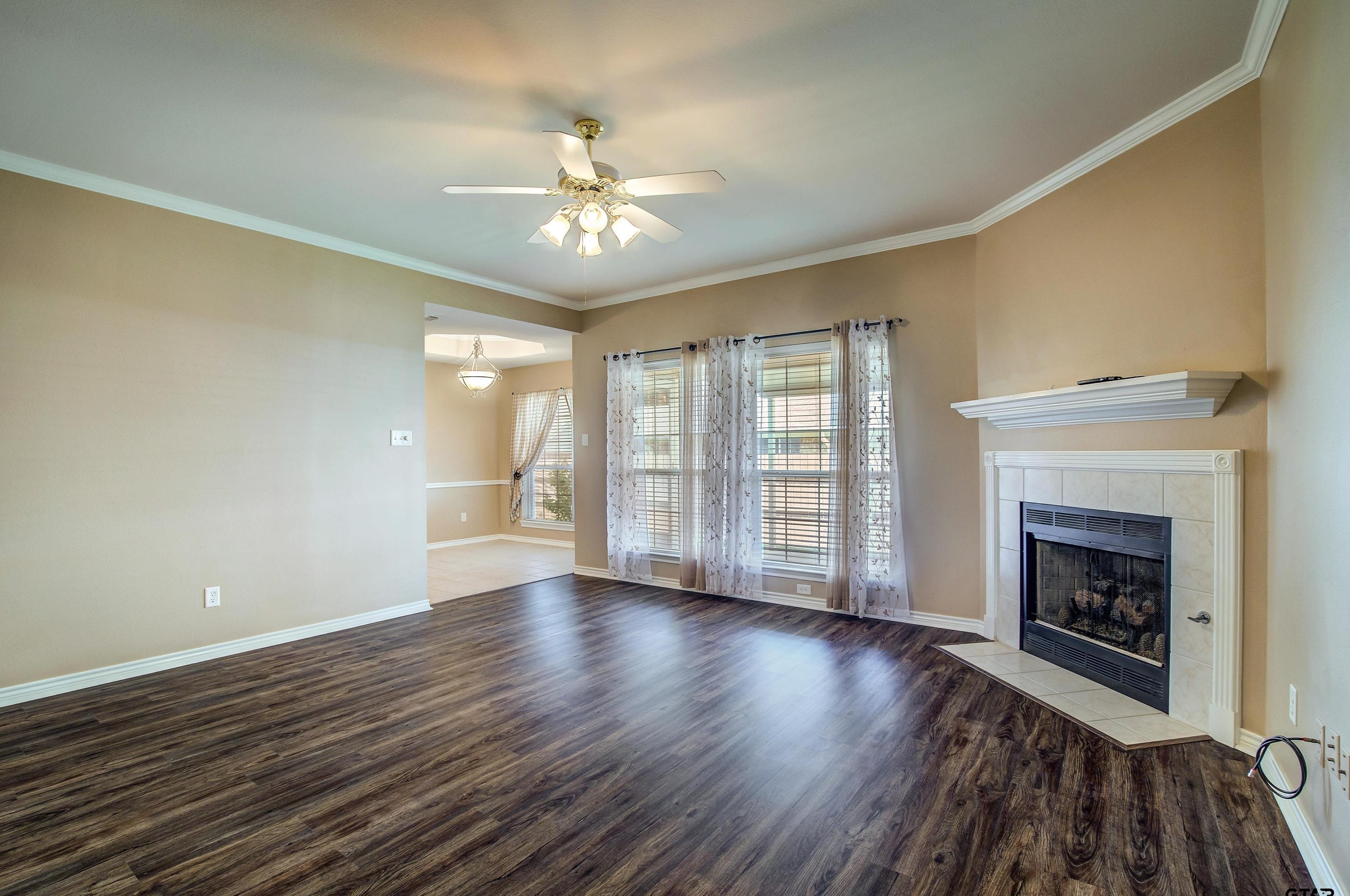 5401 Hollytree Dr, Tyler, TX 75703-3410
