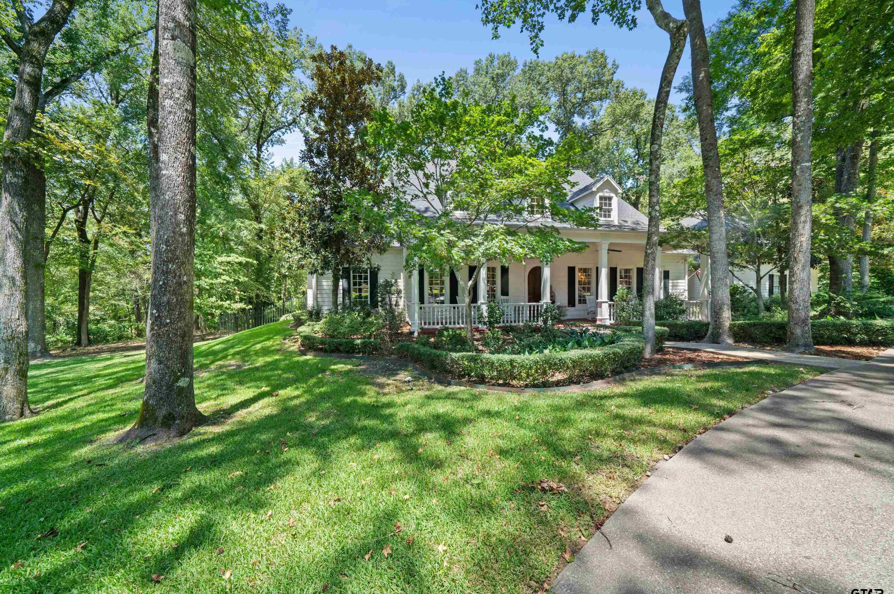 3889 Brighton Creek Cir, Tyler, TX 75707-1676
