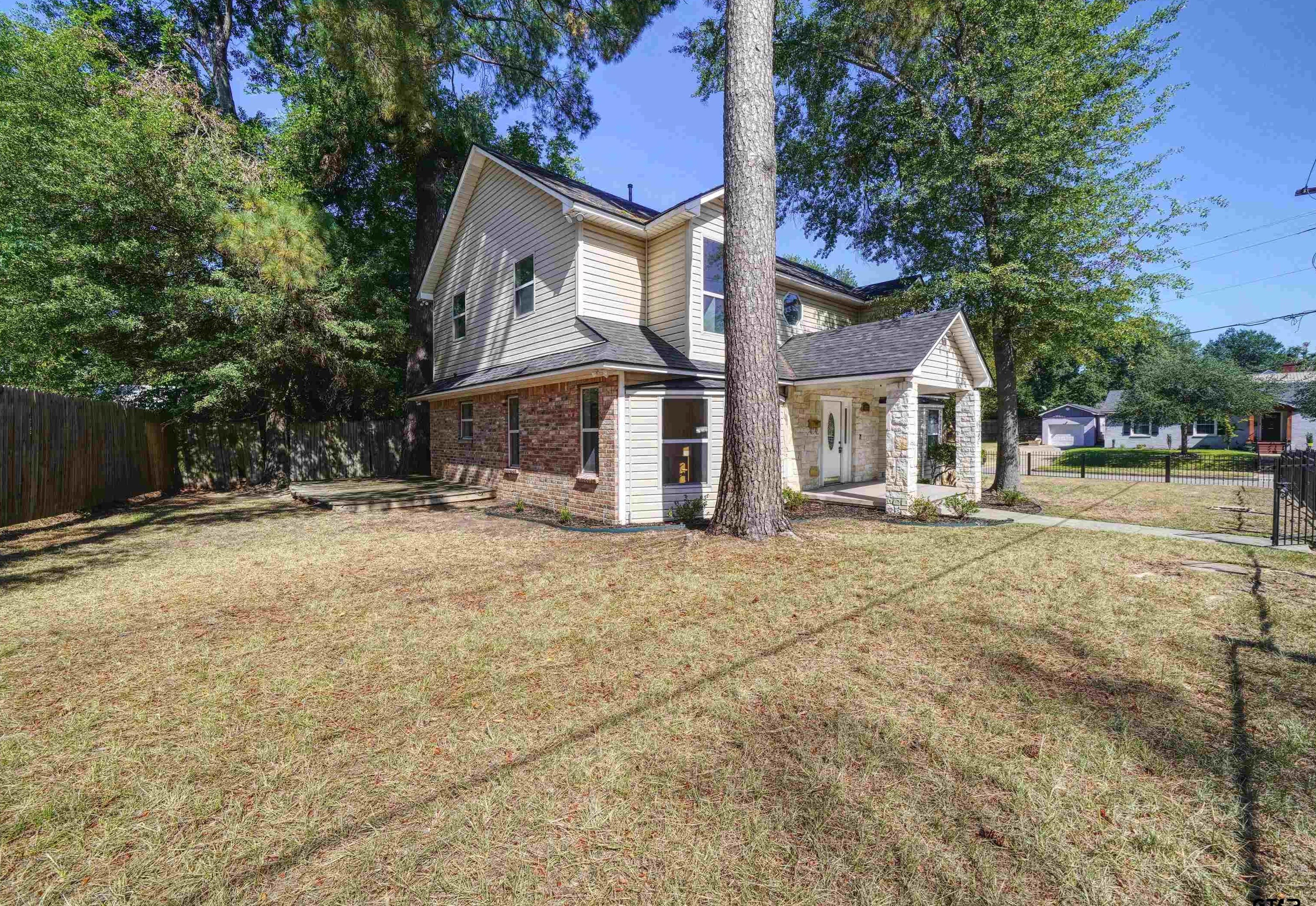 627 2nd St, Tyler TX  75701-2945 exterior