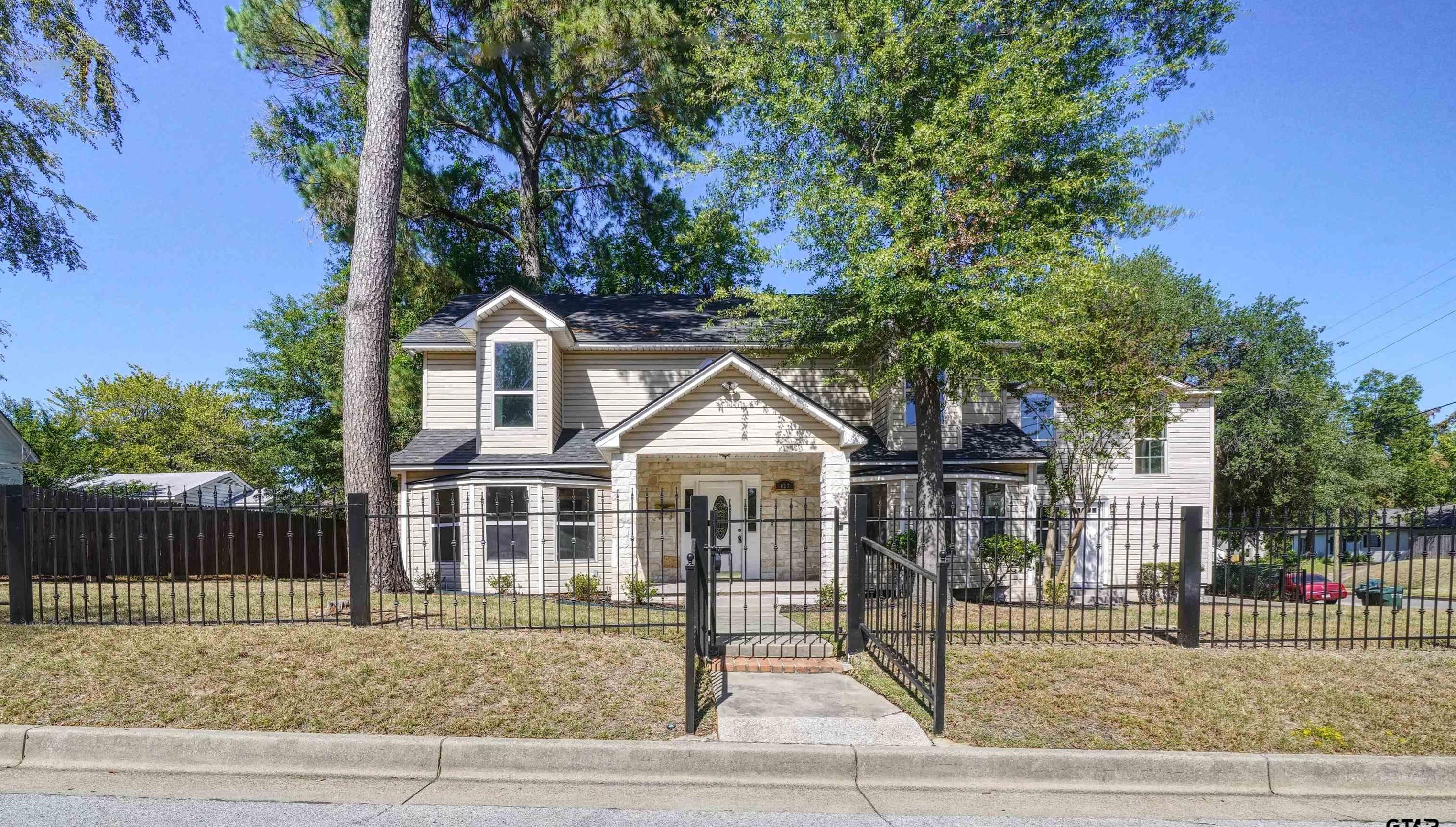 627 2nd St, Tyler TX  75701-2945 exterior