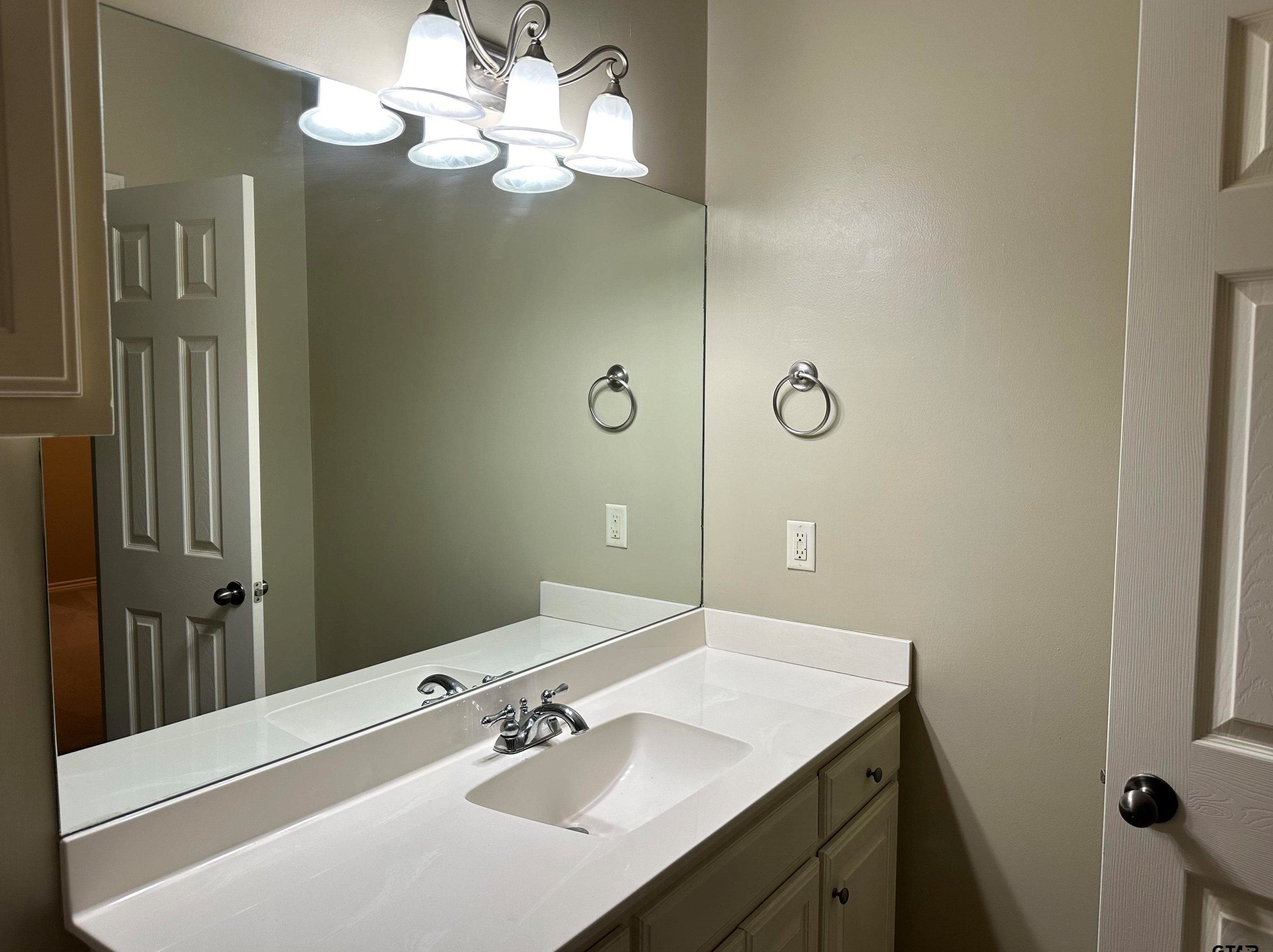 3414 Iberville Dr, Tyler, TX 75701