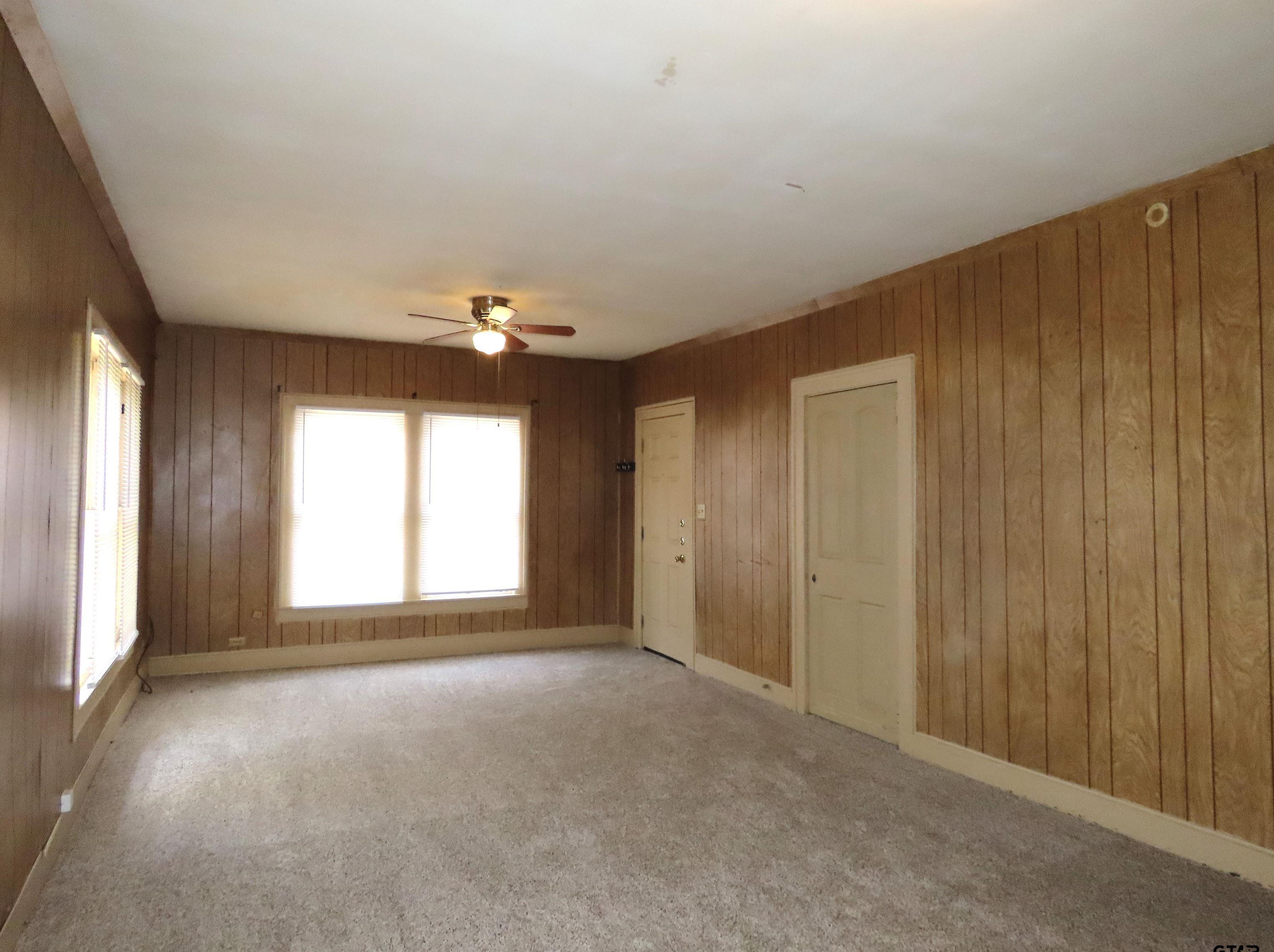 823 Donnybrook Ave, Tyler TX  75701-1705 exterior