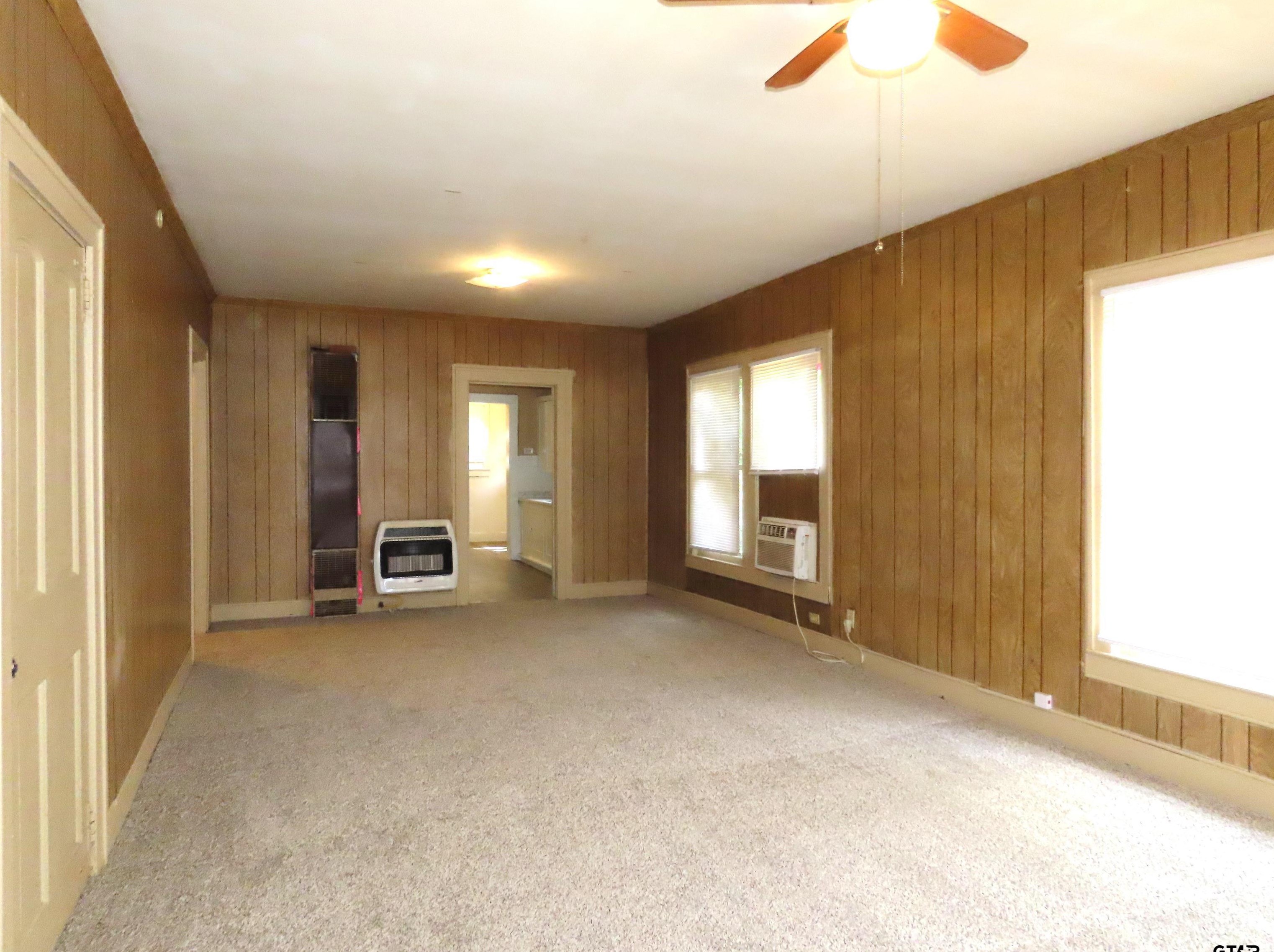 823 S Donnybrook Ave, Tyler, TX 75701