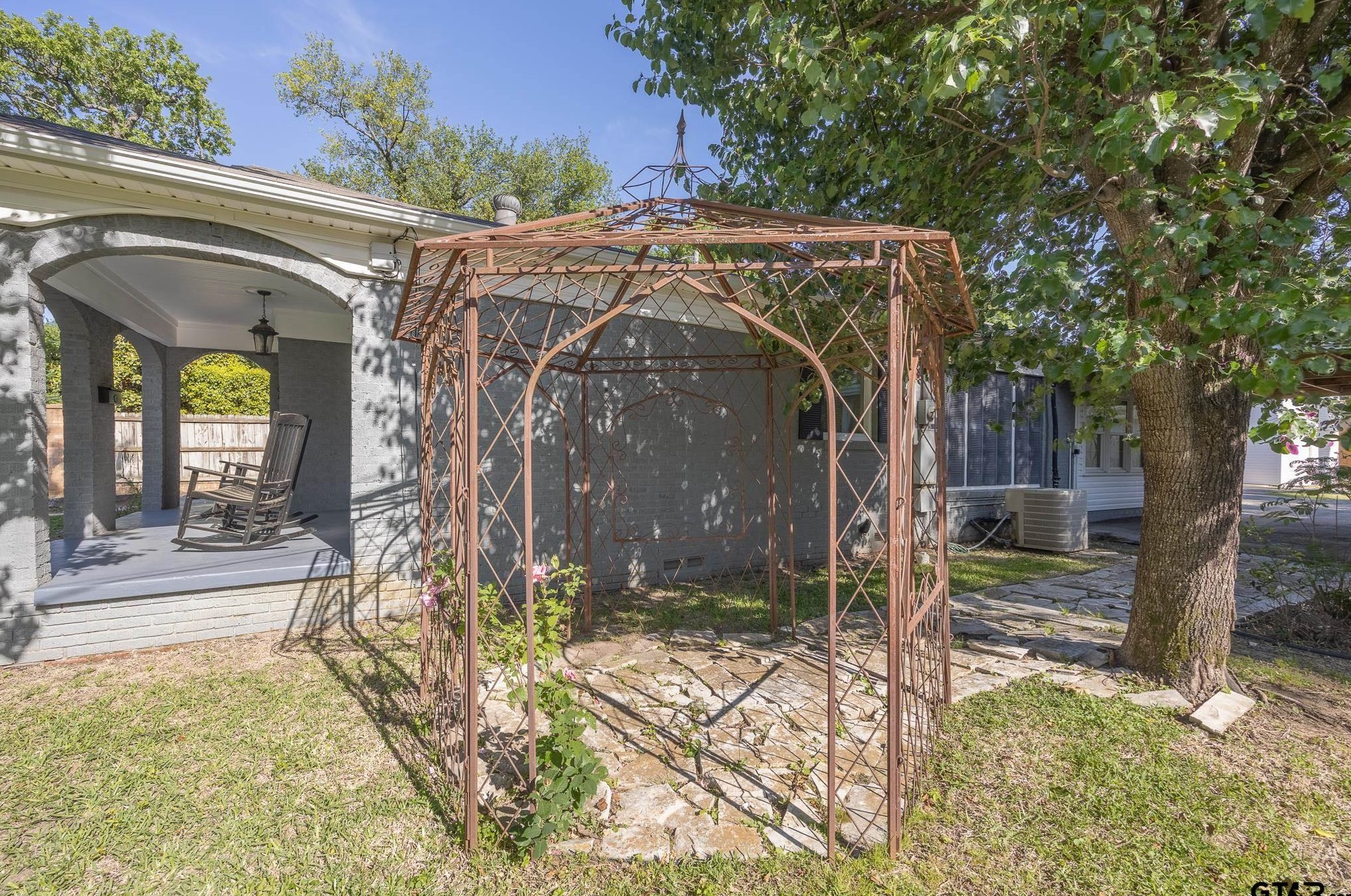 504 5th St, Tyler TX  75701-4012 exterior