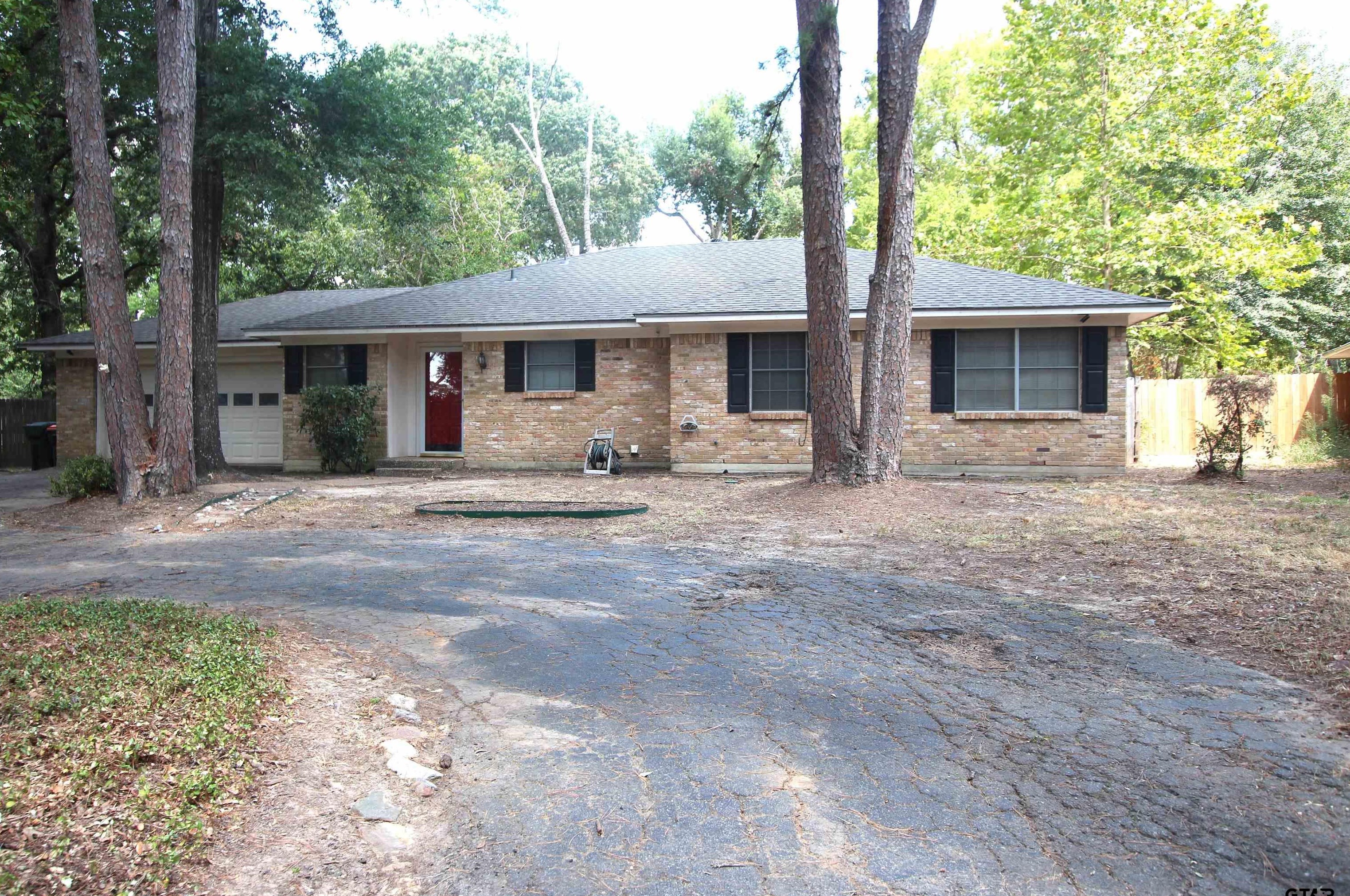 316 Clemson Dr, Tyler, TX 75703