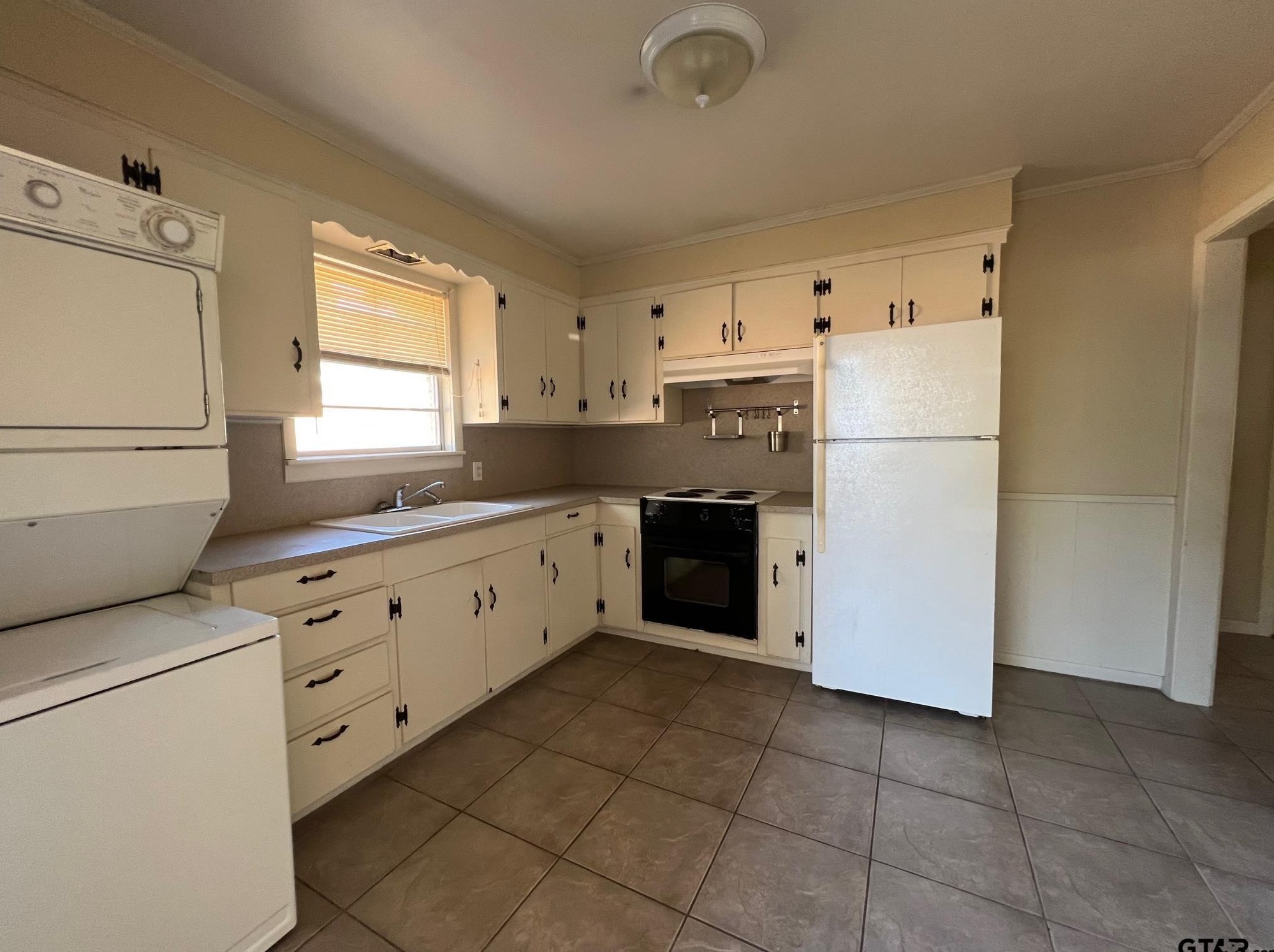 624 College Ave, Tyler TX  75701-1659 exterior