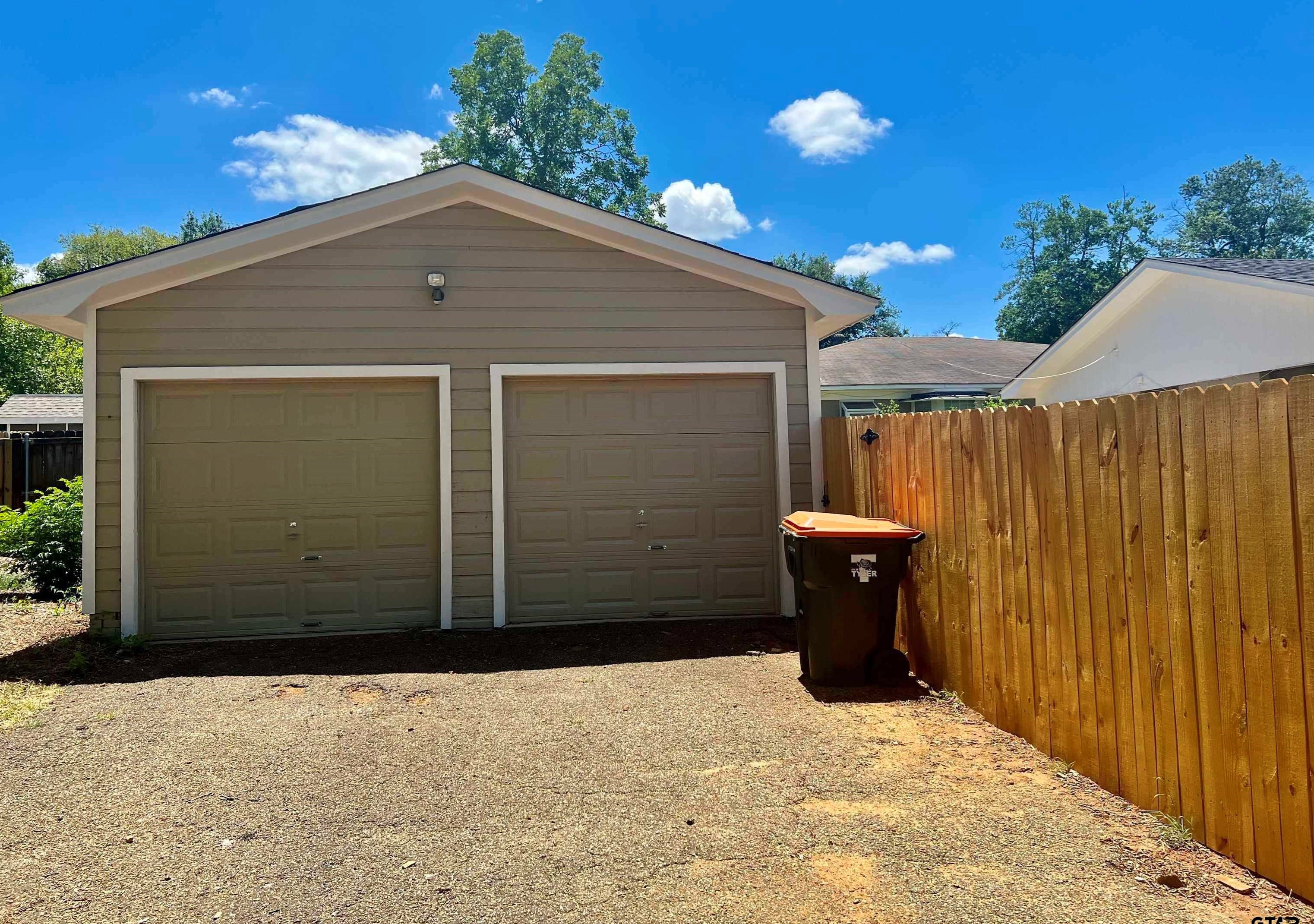 624 S College Ave, Tyler, TX 75701