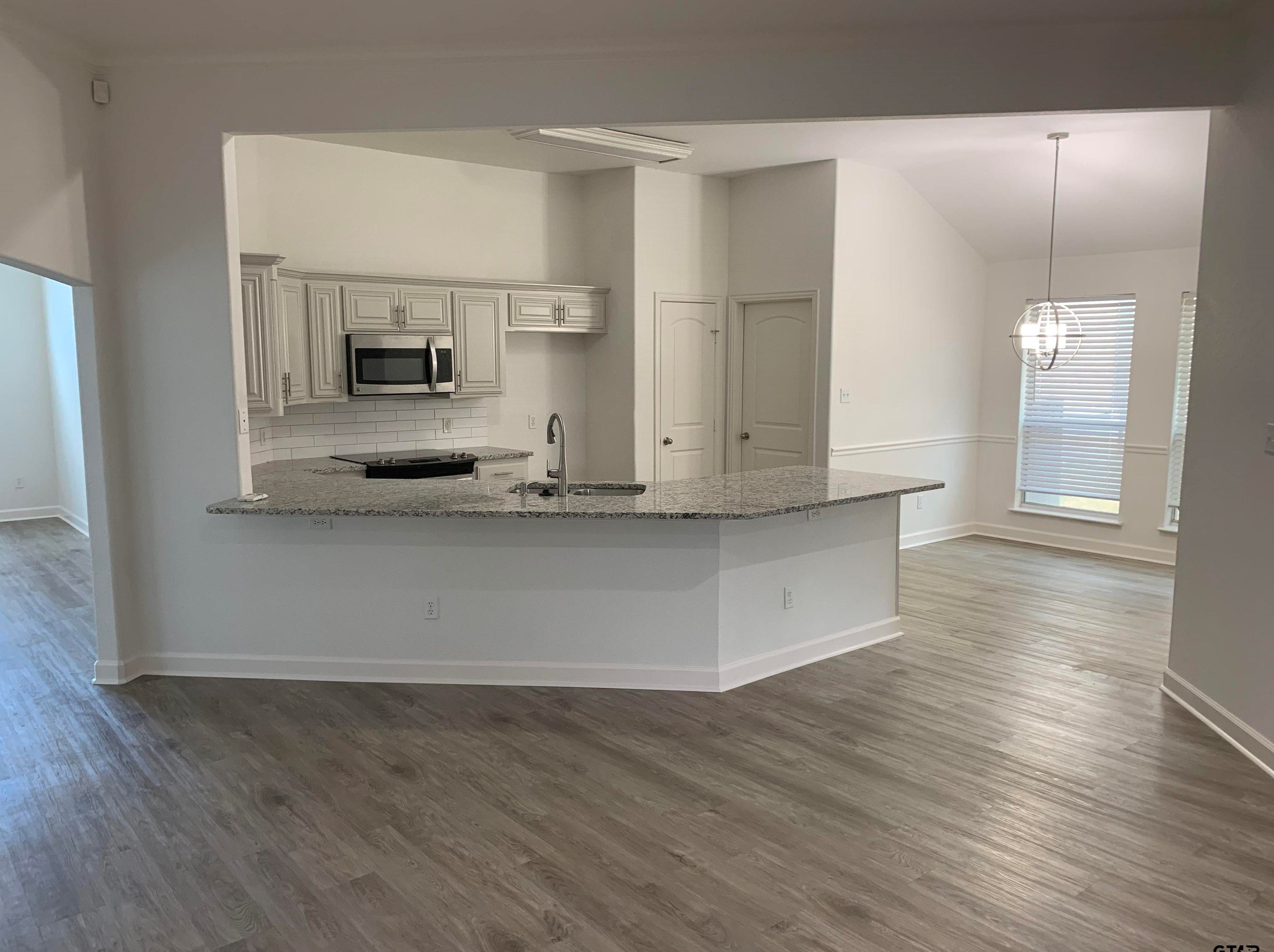 8450 Wilken Plz, Tyler, TX 75703