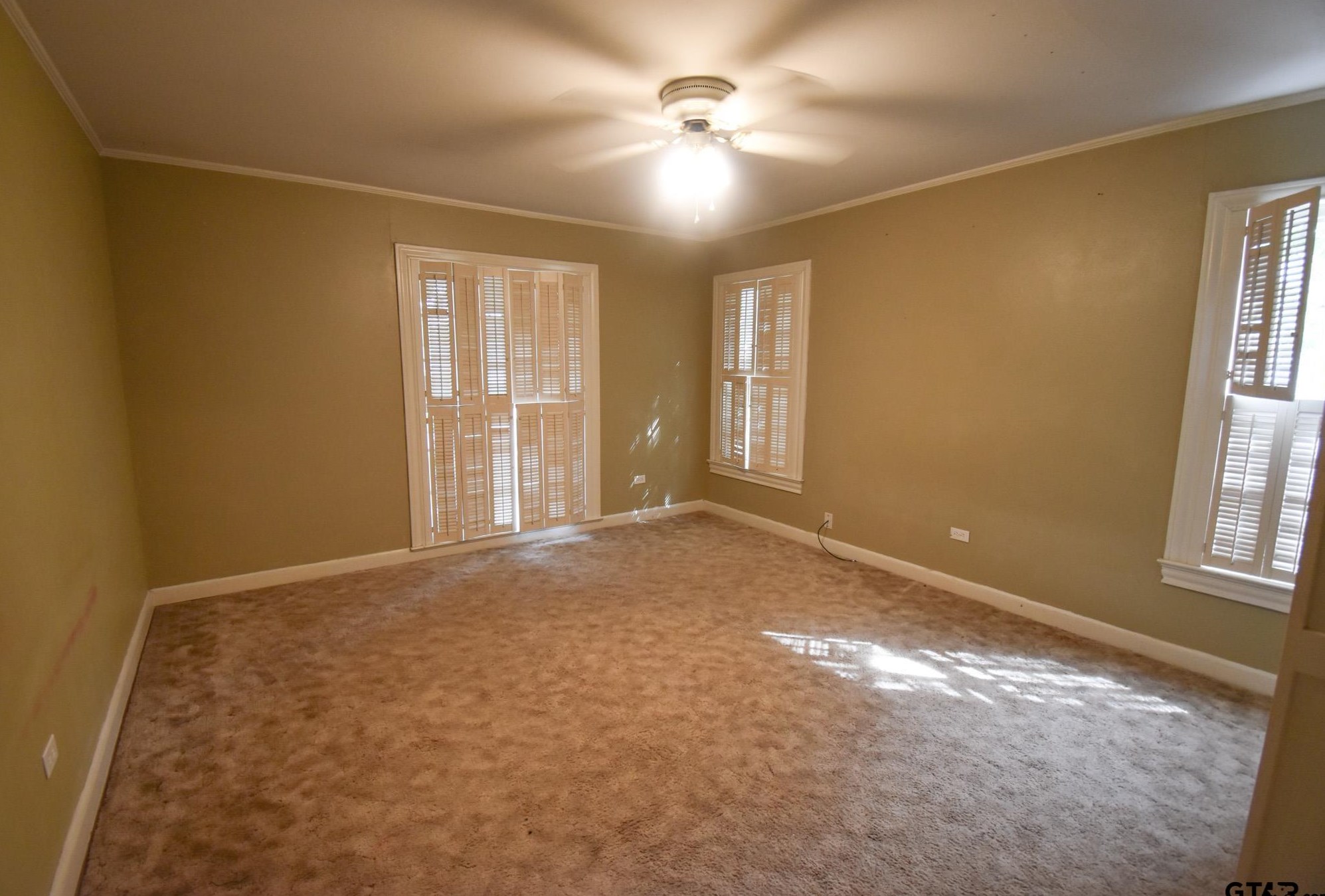 408 Woodlawn St, Henderson TX  75652-6044 exterior