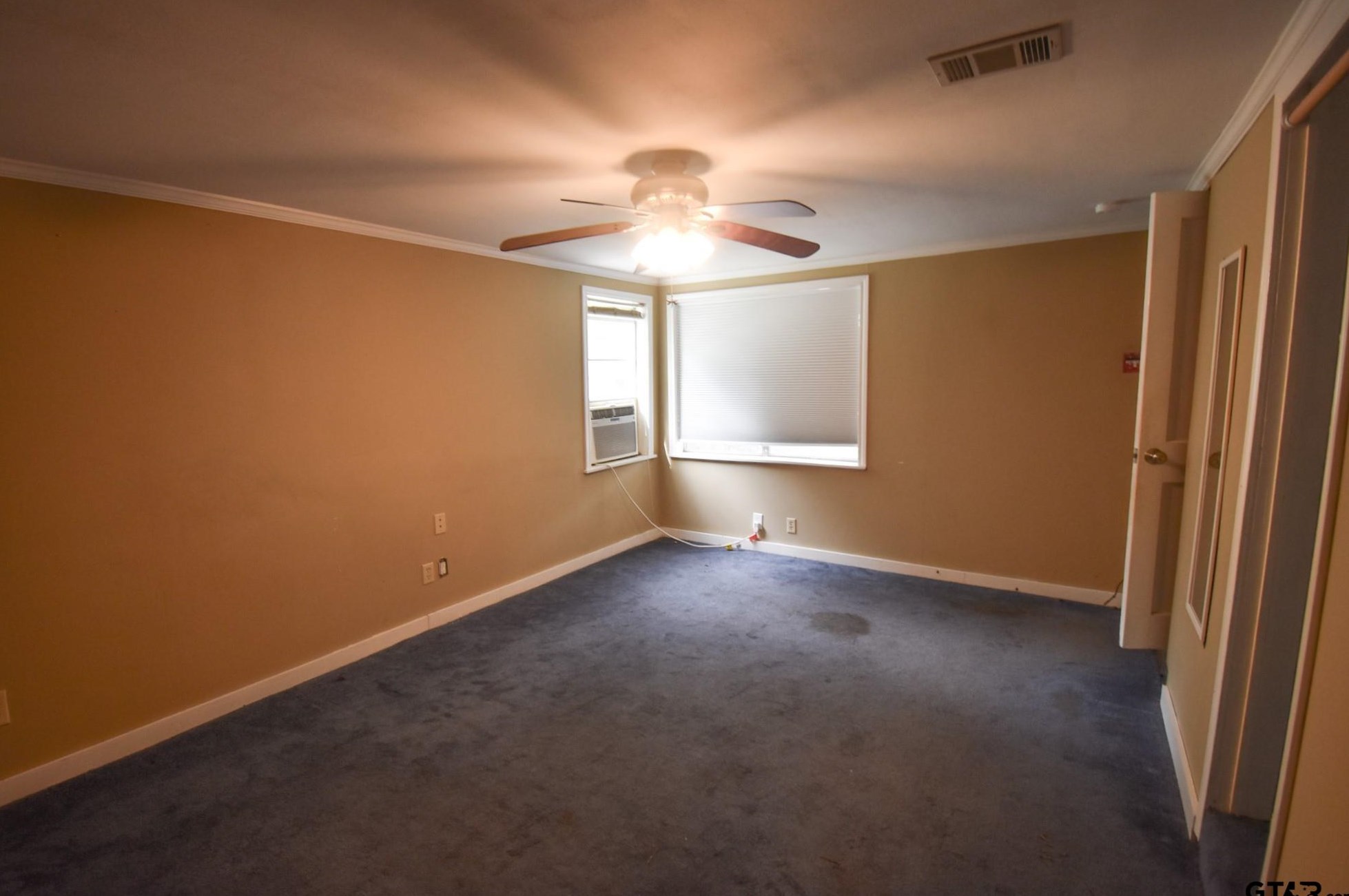 408 Woodlawn St, Henderson TX  75652-6044 exterior