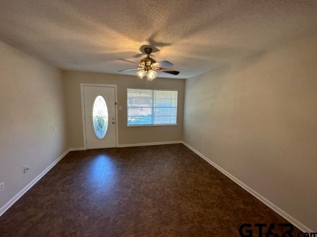 3148 Greg Ln, Tyler, TX 75701