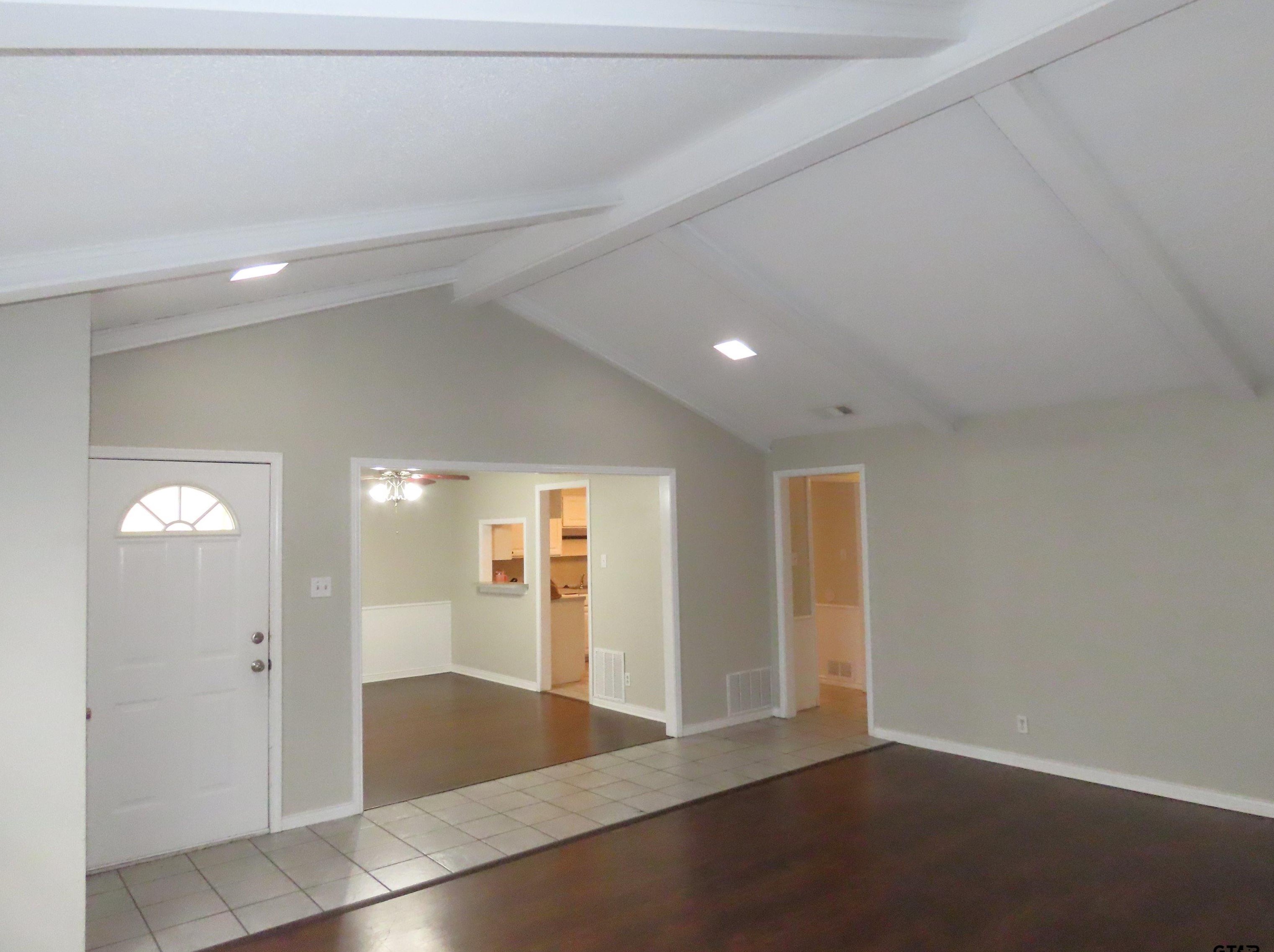2103 Easy St, Tyler TX  75703-1816 exterior