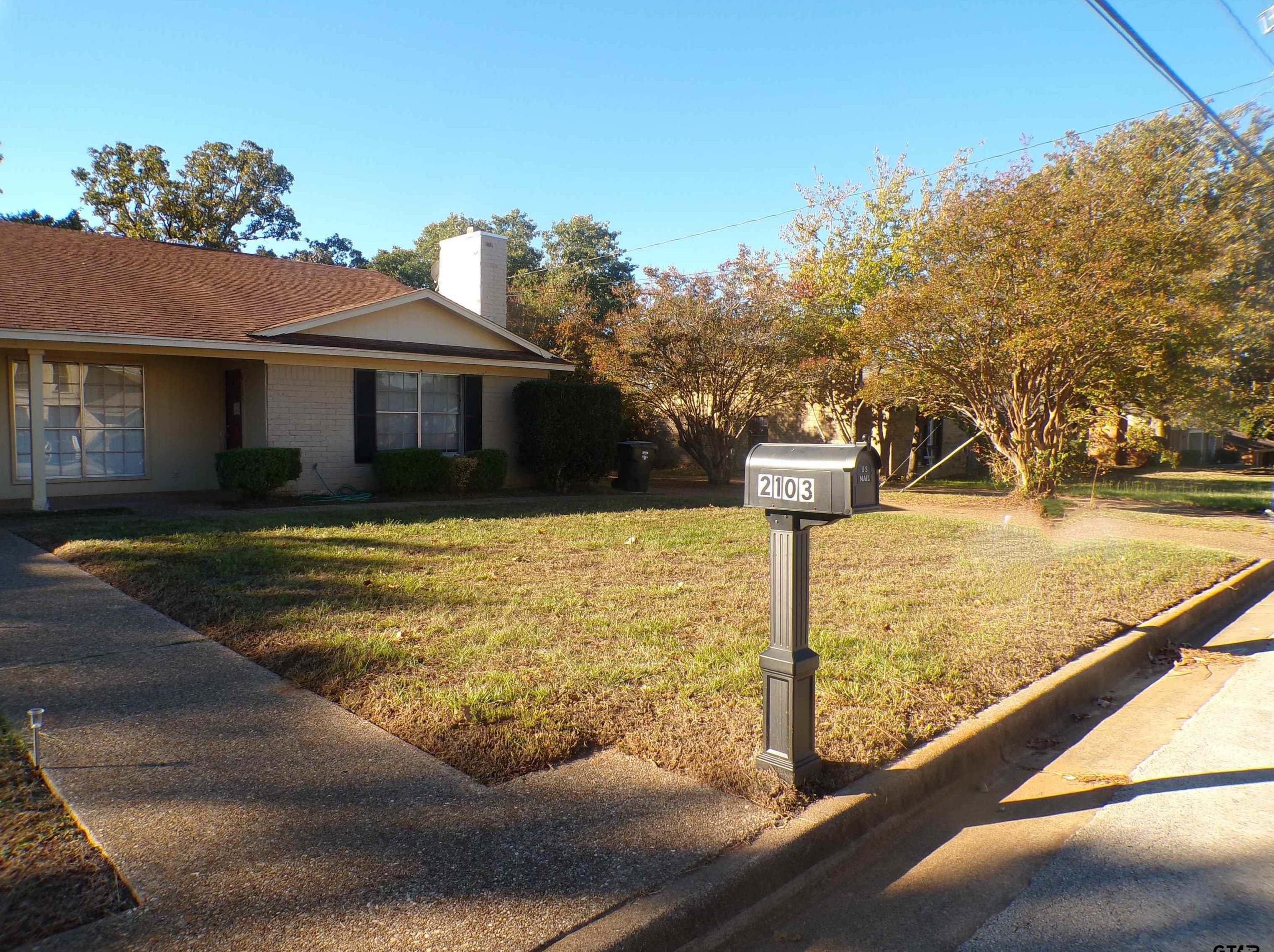2103 Easy St, Tyler TX  75703-1816 exterior