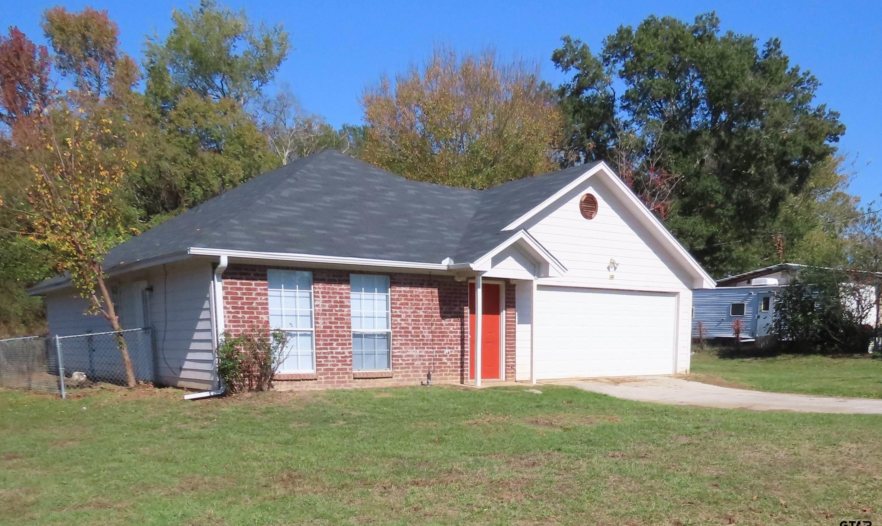 14274 Selkirk St, Flint, TX 75762