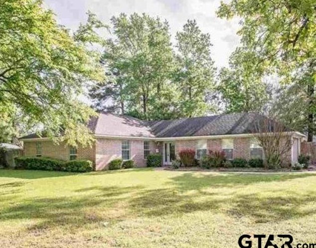 10323 W Lakeshore Dr, Tyler, TX 75707