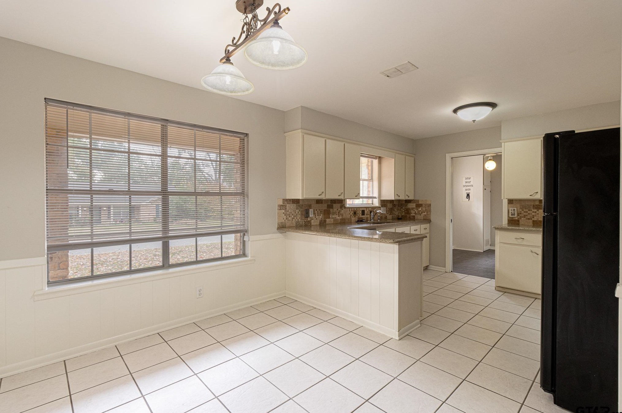 804 Pam Dr, Tyler, TX 75703