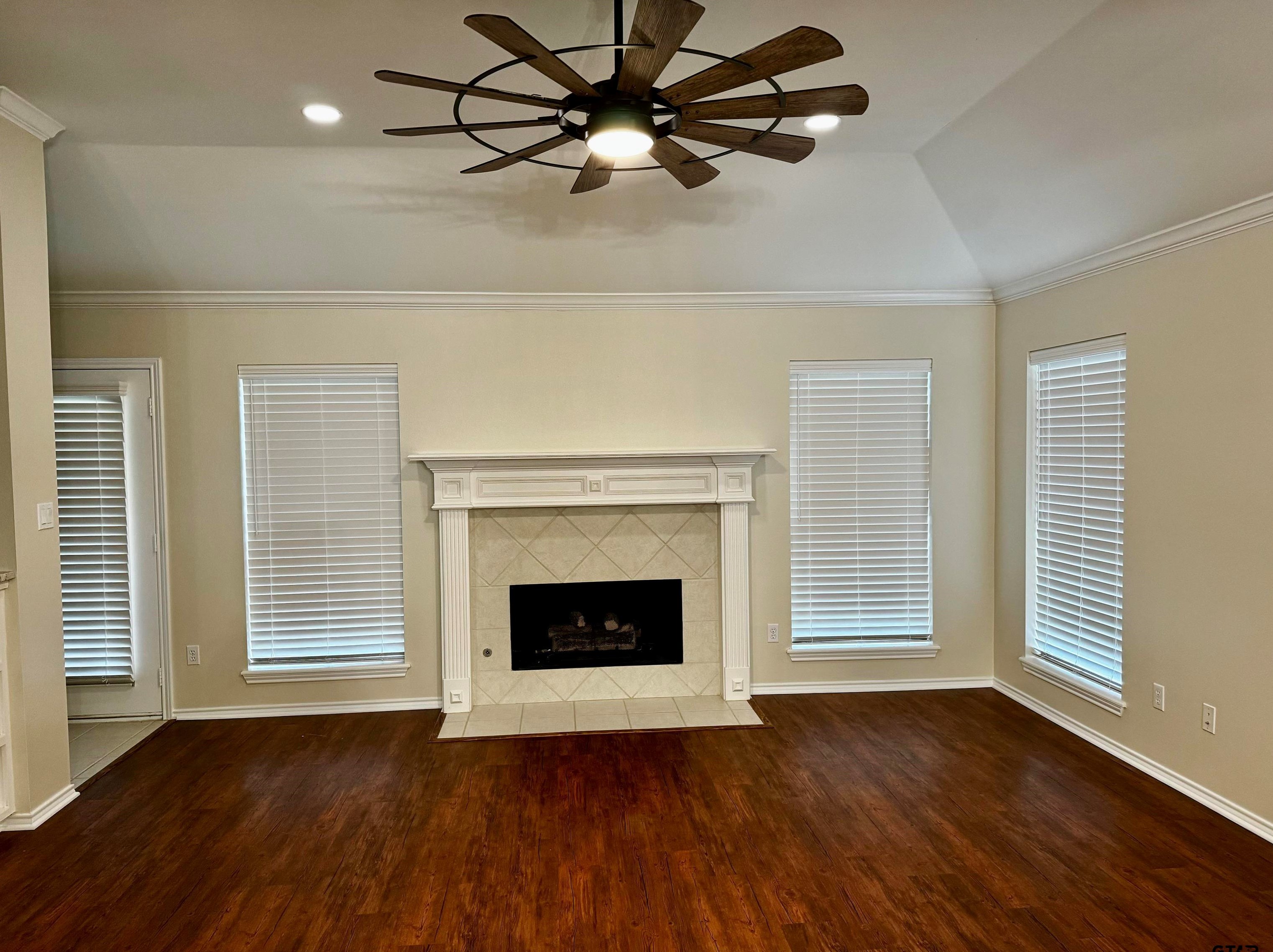1818 Waterton Cir, Whitehouse, TX 75791
