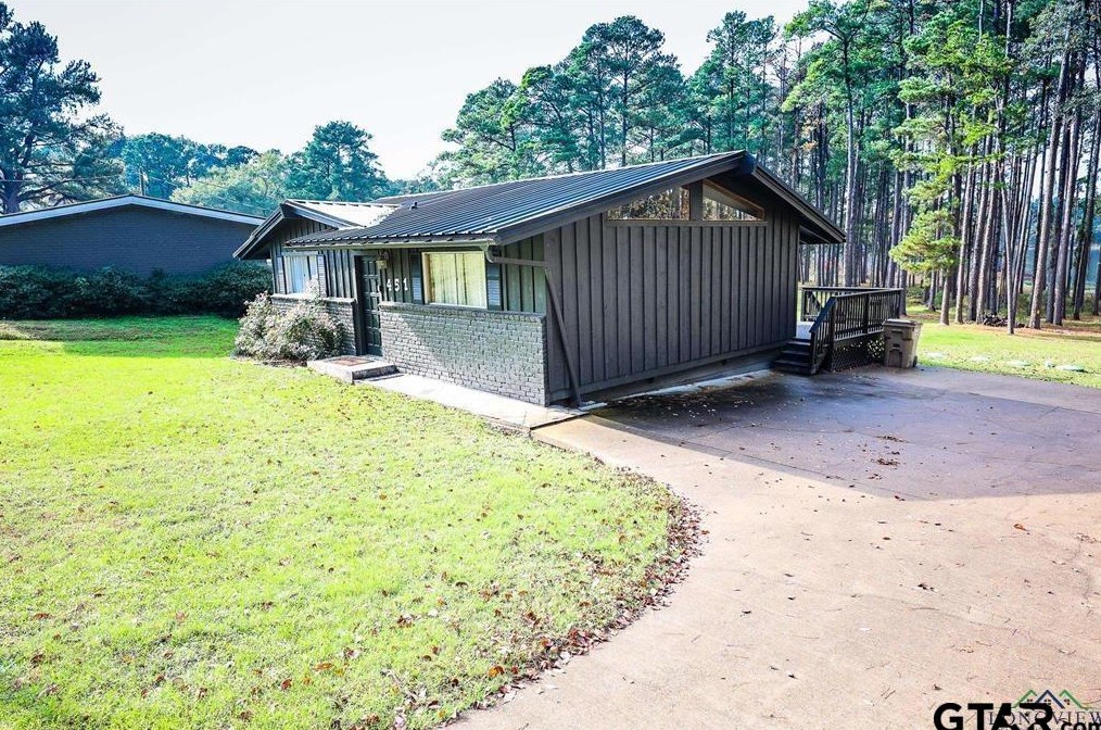 451 Tejas Rd, Gray, TX 75657