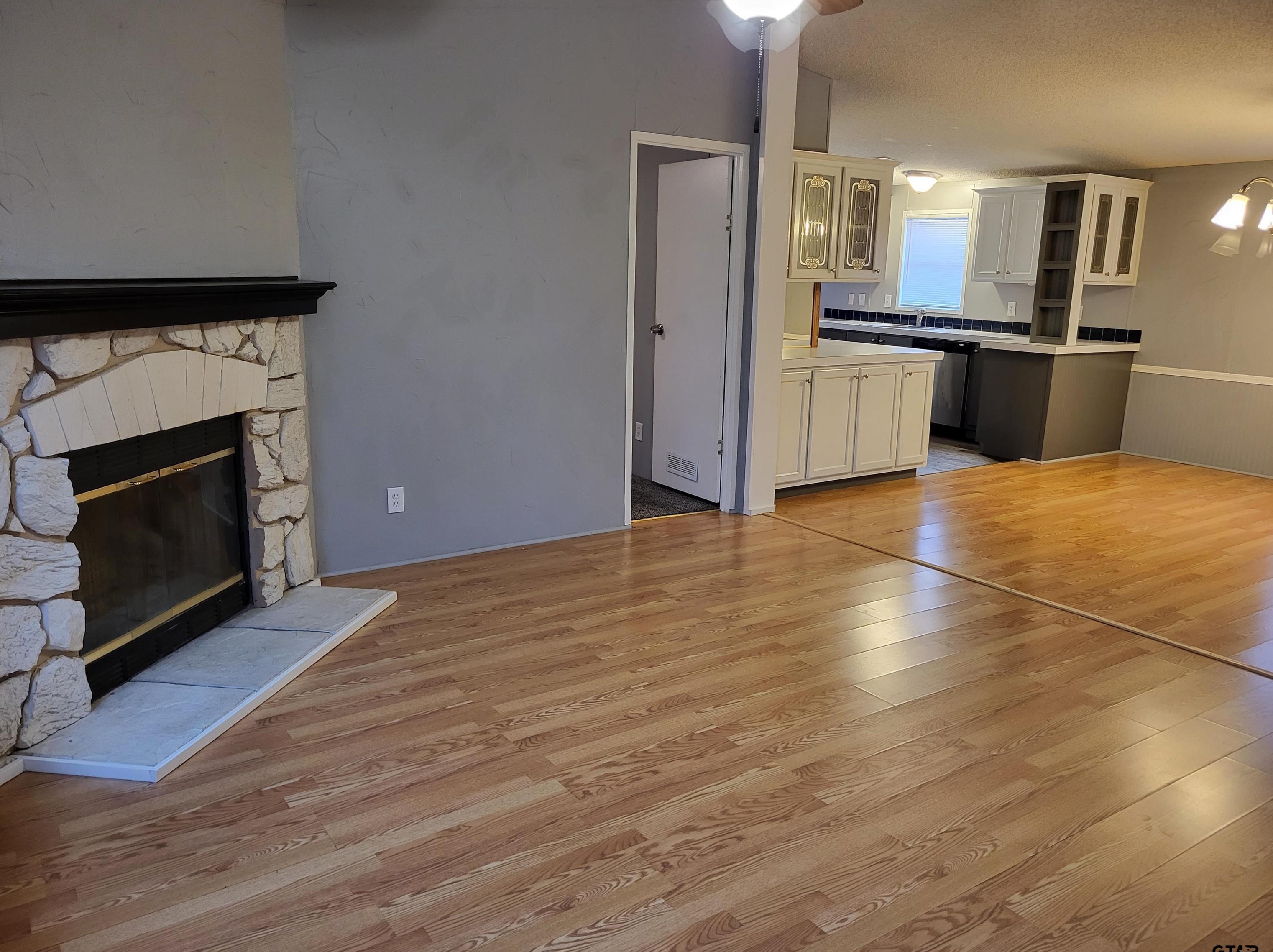 12697 Fm 196, Deport, TX 75435-5212