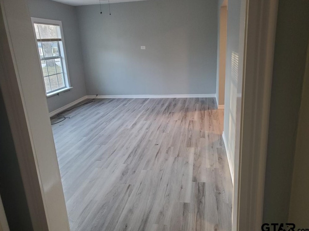 509 Elm St, Faker, TX 75686