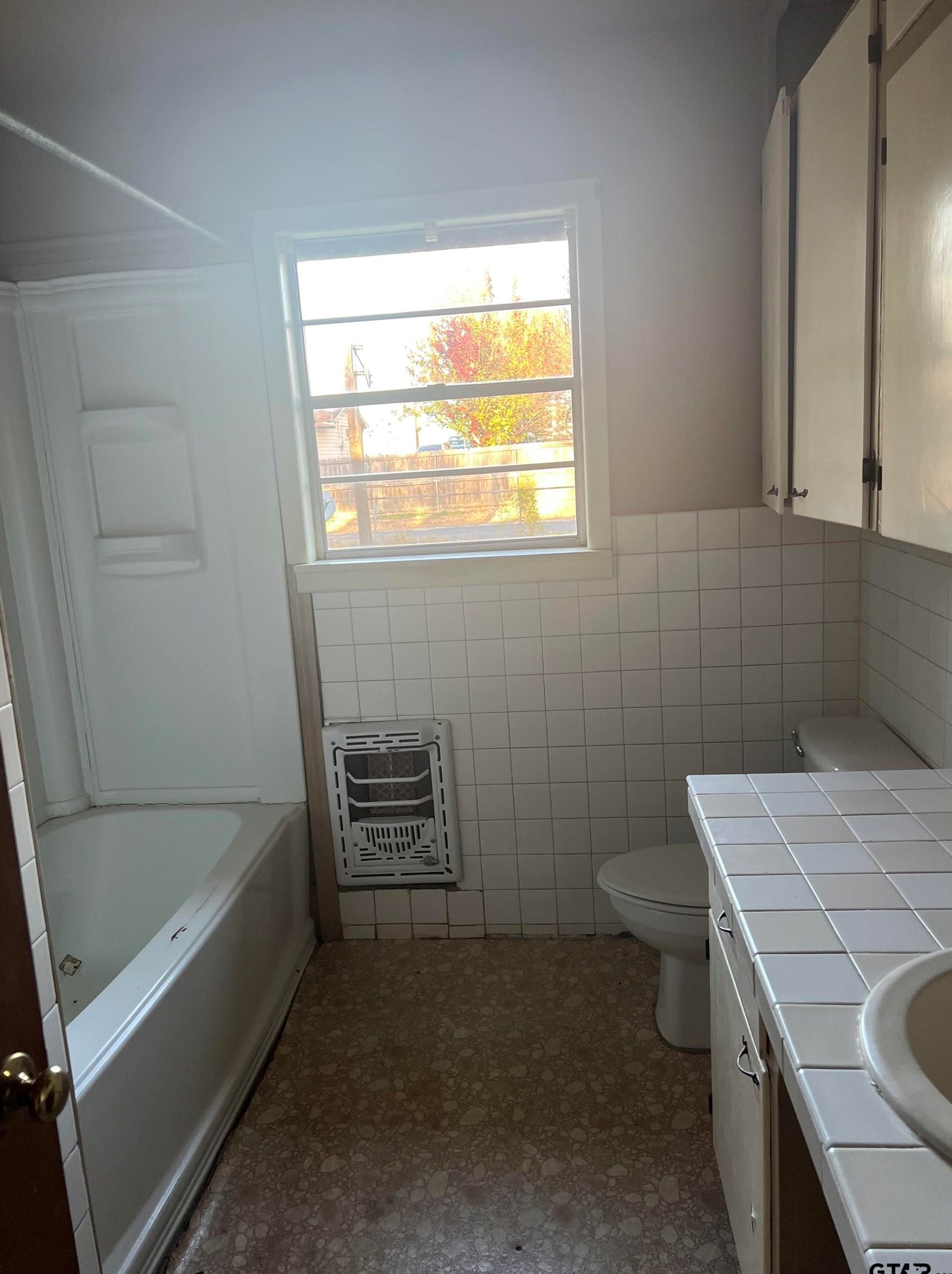 302 Main St, Arp, TX 75750-4614